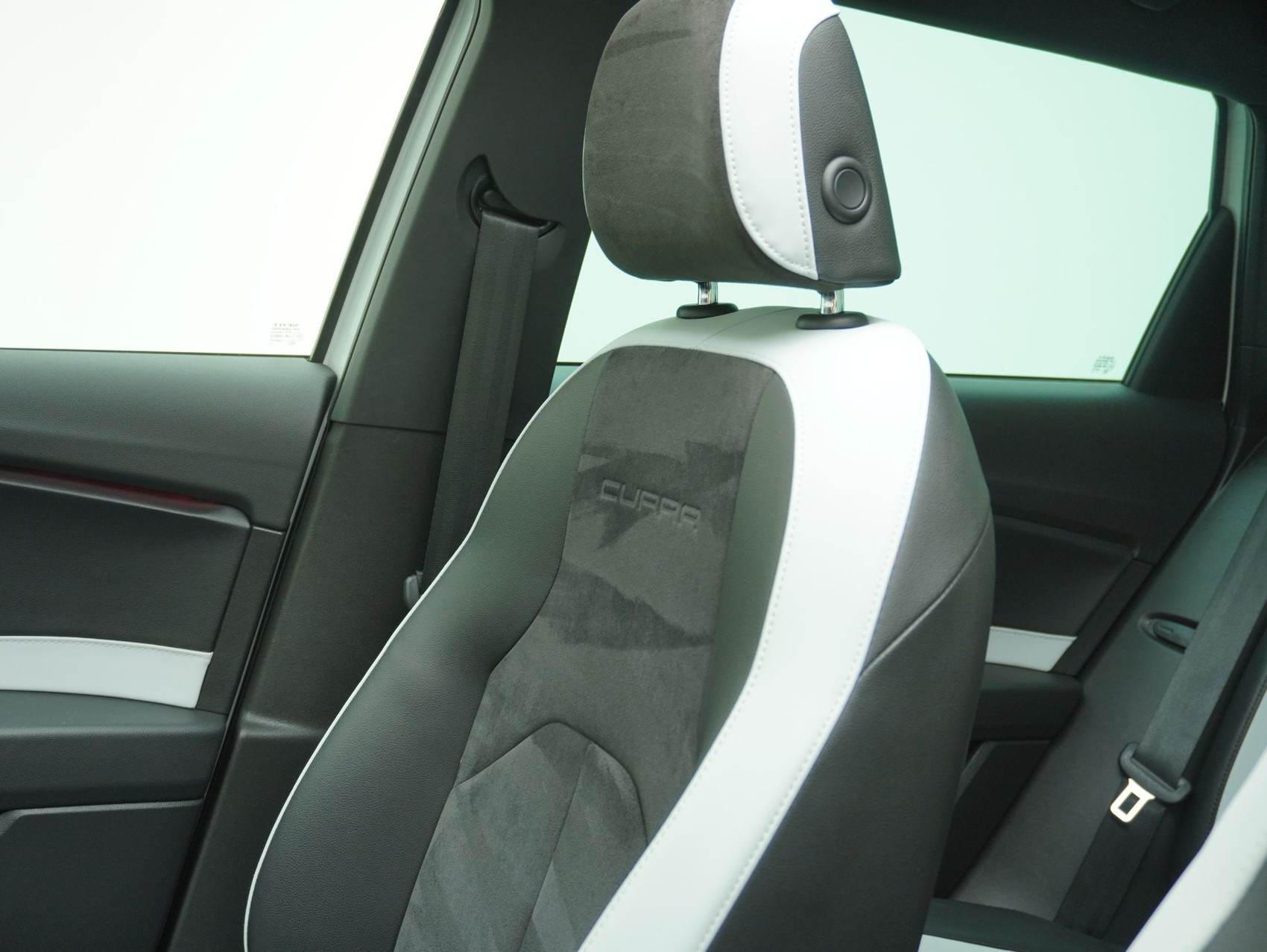 SEAT Leon ST 2.0 TSI DSG Cupra