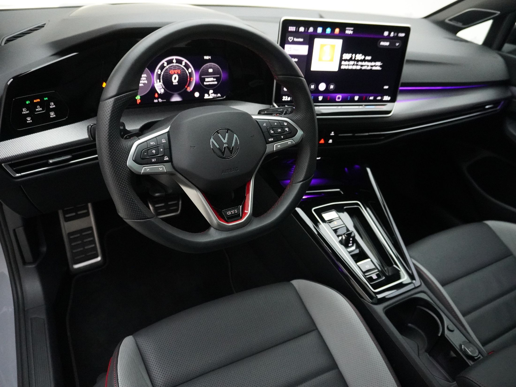 VW Golf 8.5 2.0 TSI DSG GTI Black Style (2025) **Leder/Harmon-Kardon/Sitzbelüftung/uvm.**