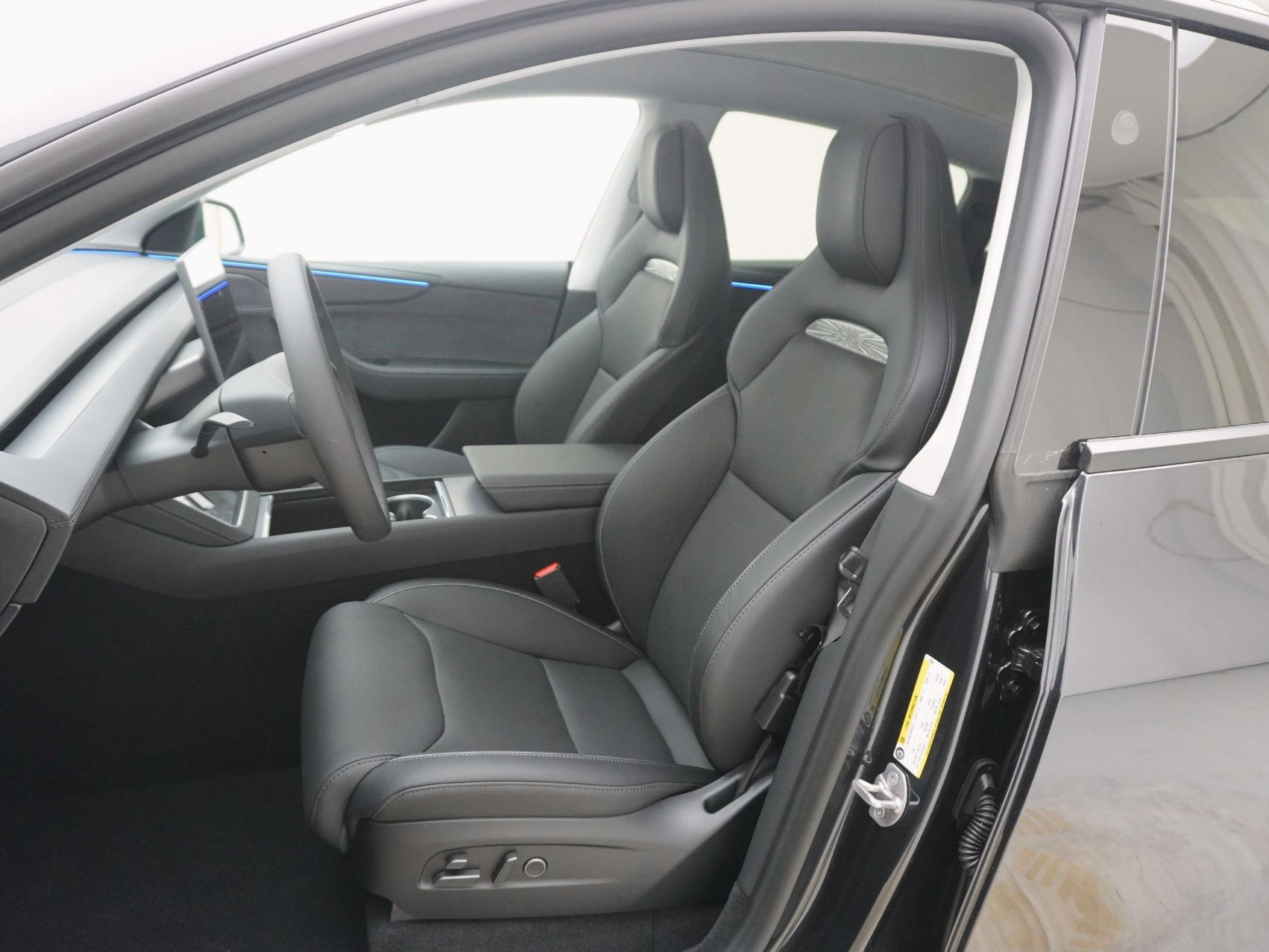 TESLA Model Y Performance AWD