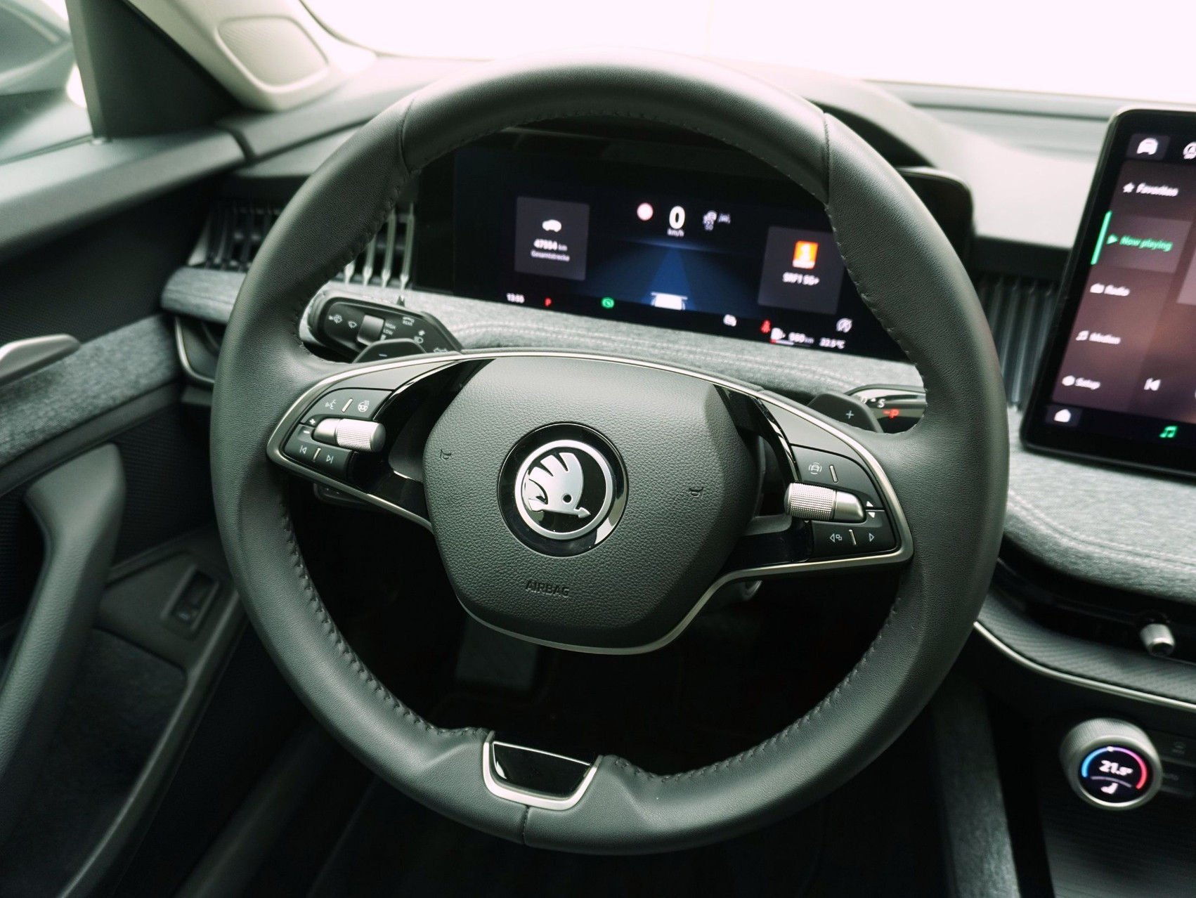 SKODA Superb 2.0 TDI DSG Selection Loft 4×4