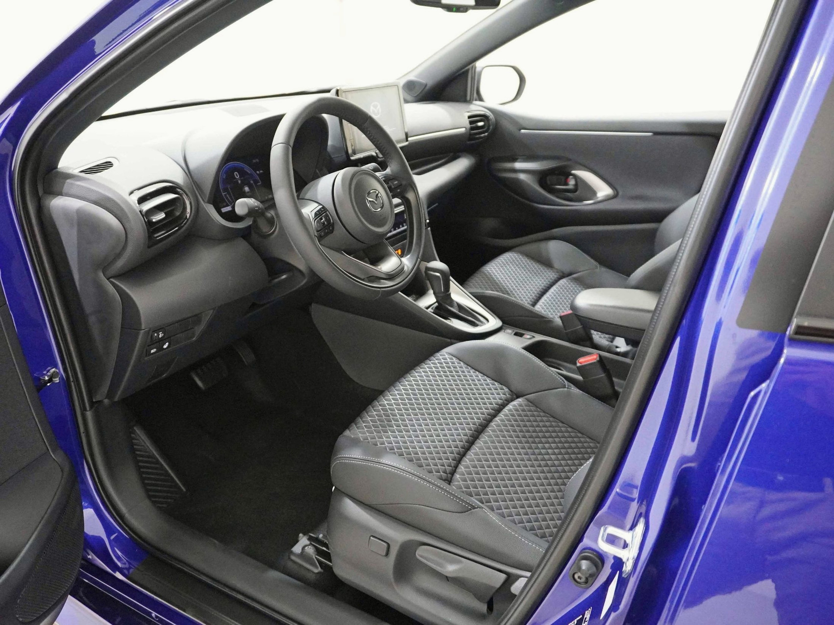 MAZDA 2 1.5 Hybrid Homura