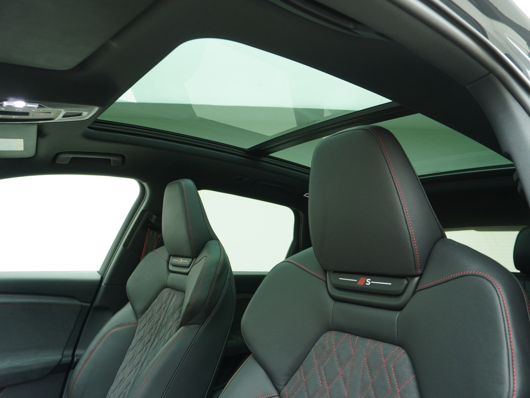 AUDI SQ6 e-tron SUV quattro **Edition one**