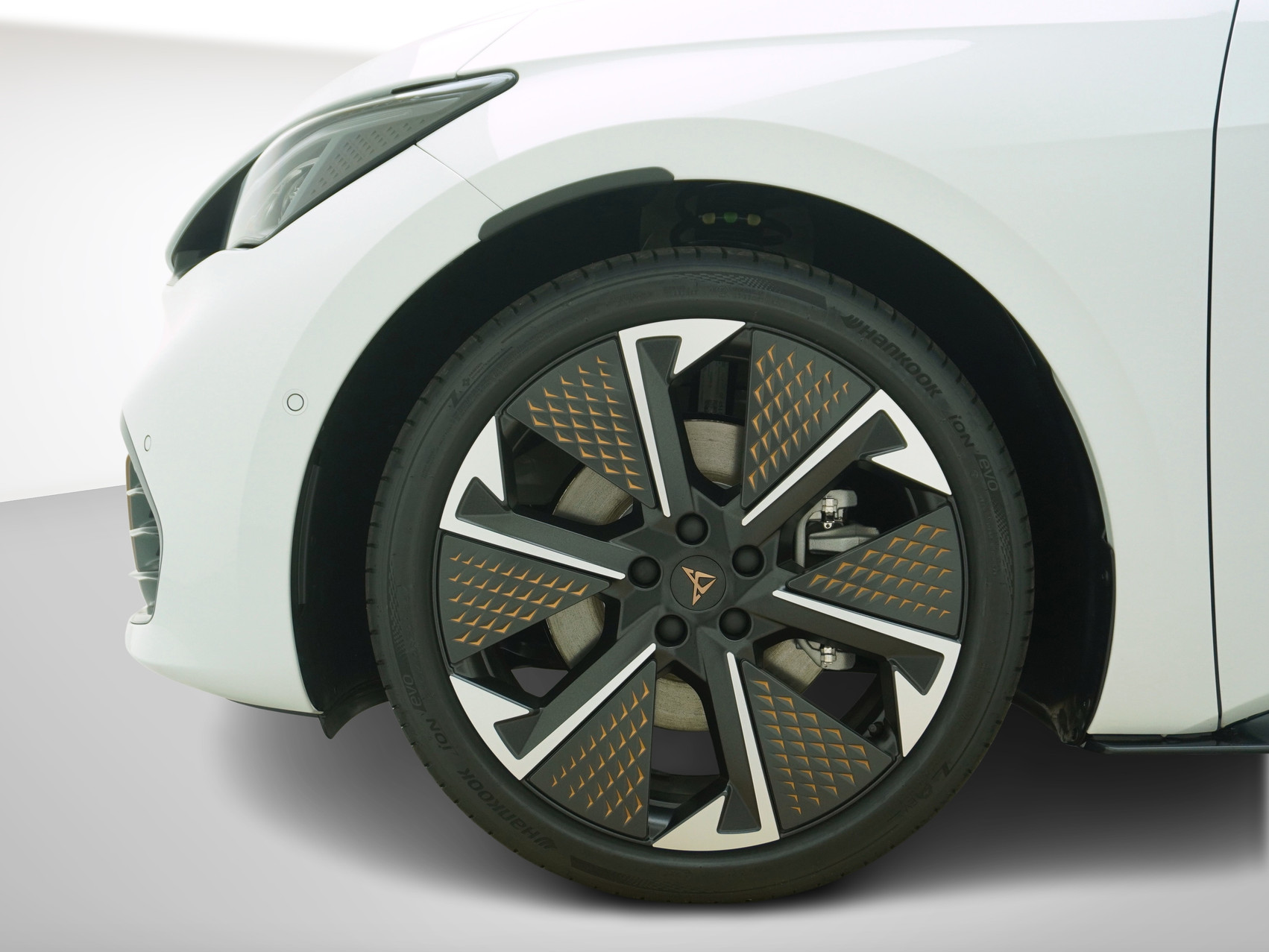 CUPRA Born Electric 77kWh e-Boost