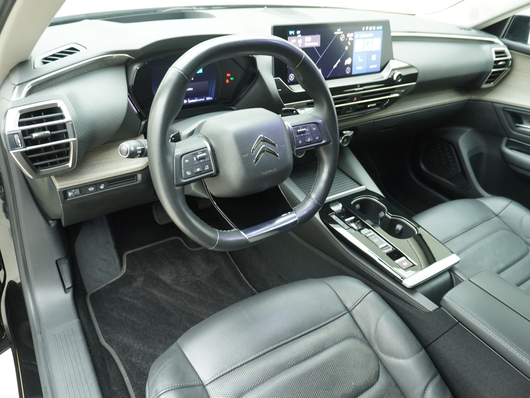 CITROËN C5 X 1.6 PureTech Shine