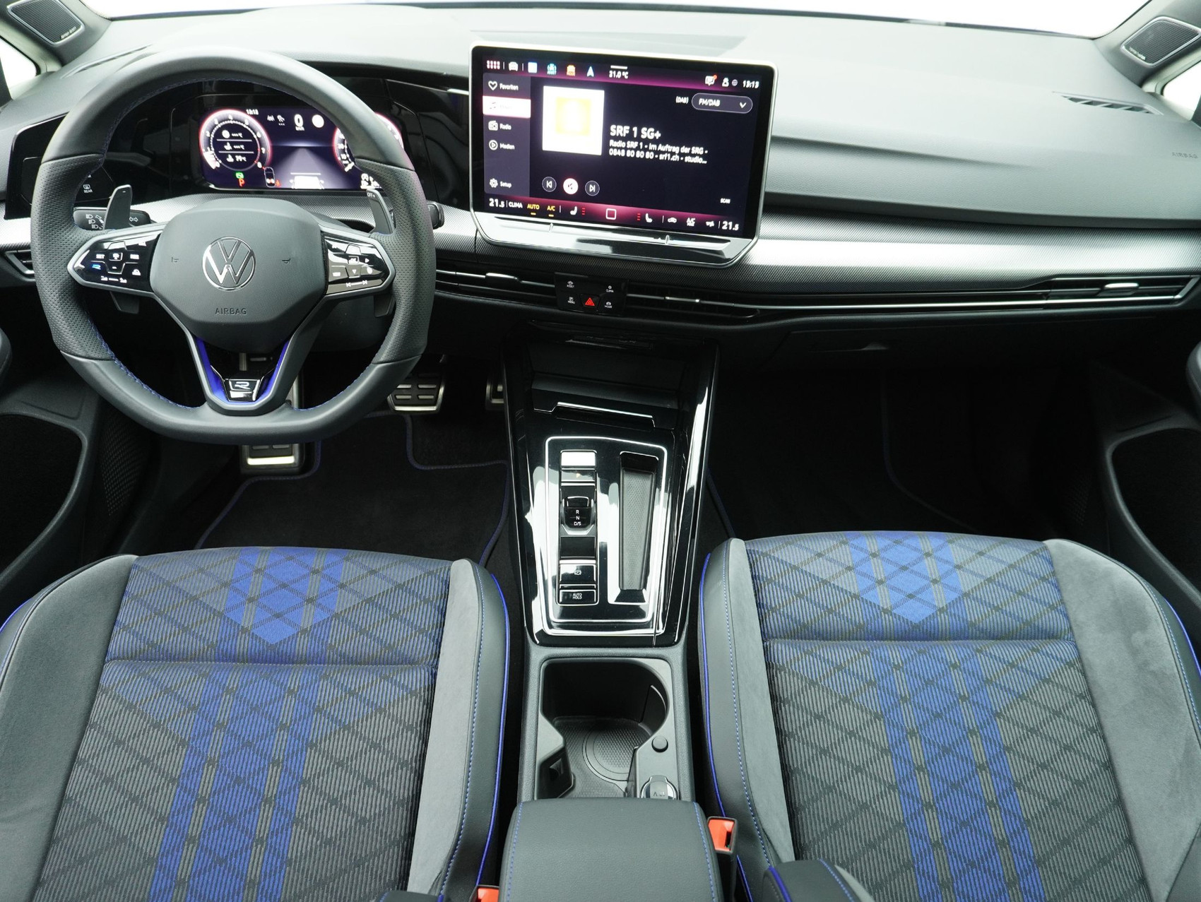 VW Golf 8.5 2.0 TSI DSG R Black Edition 4Motion (2025)