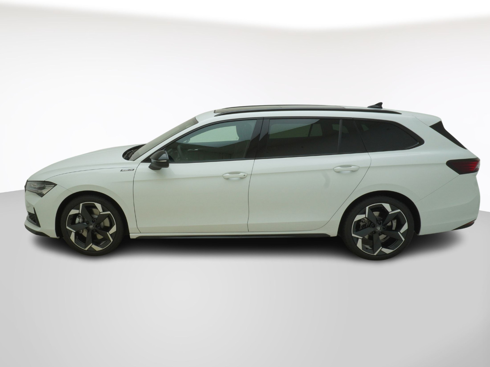 SKODA Superb 2.0 TSI Sportline 4×4 DSG