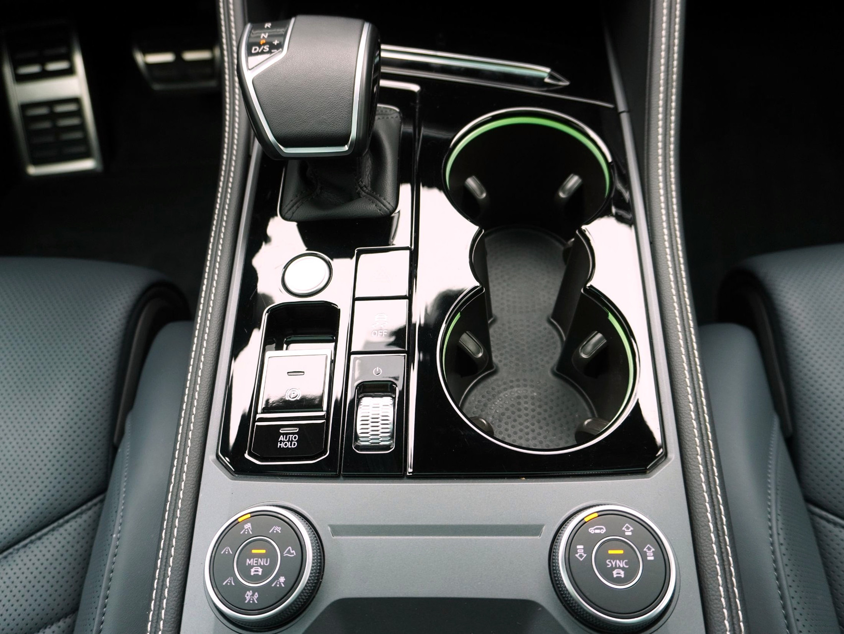 VW Touareg 3.0 TDI R-Line Black Style 4Motion **Vollausstattung**