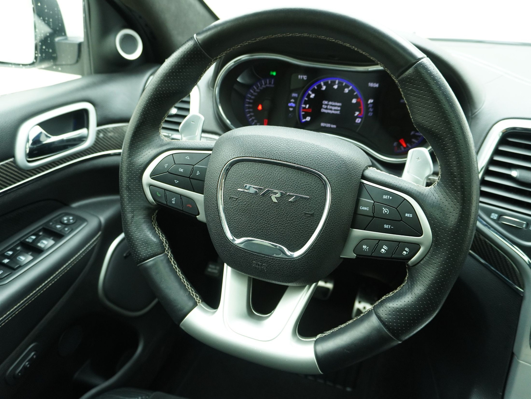 JEEP Grand Cherokee 6.4 V8 HEMI SRT8