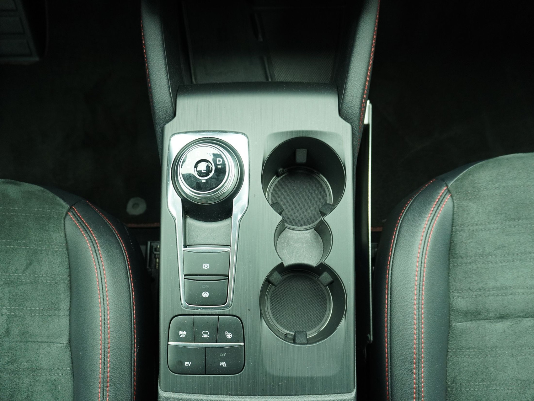 FORD Kuga 2.5 Plug-in Hybrid ST-Line X 2WD