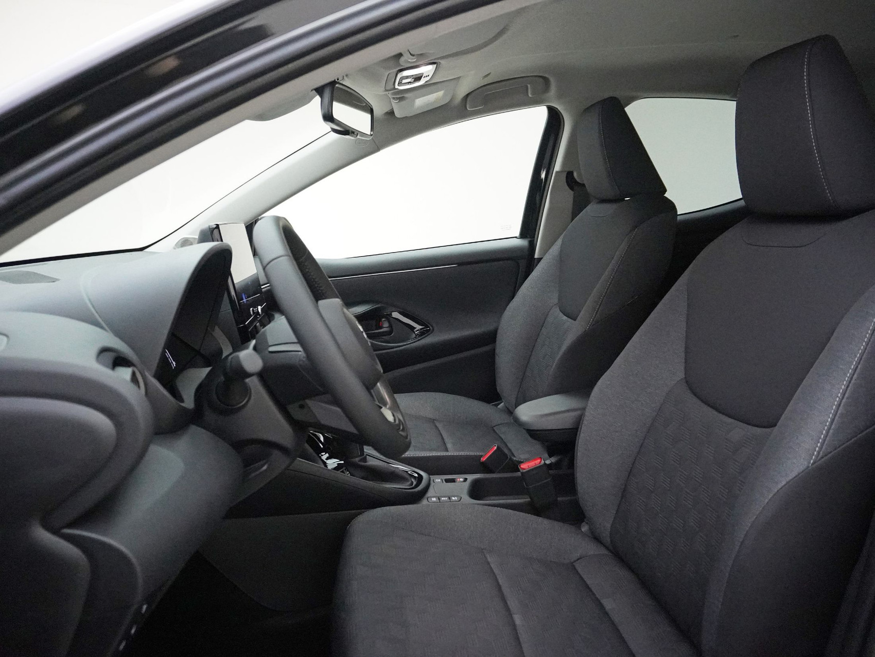 TOYOTA Yaris 1.5 VVT-i HSD Trend ** inkl. W-Räder **