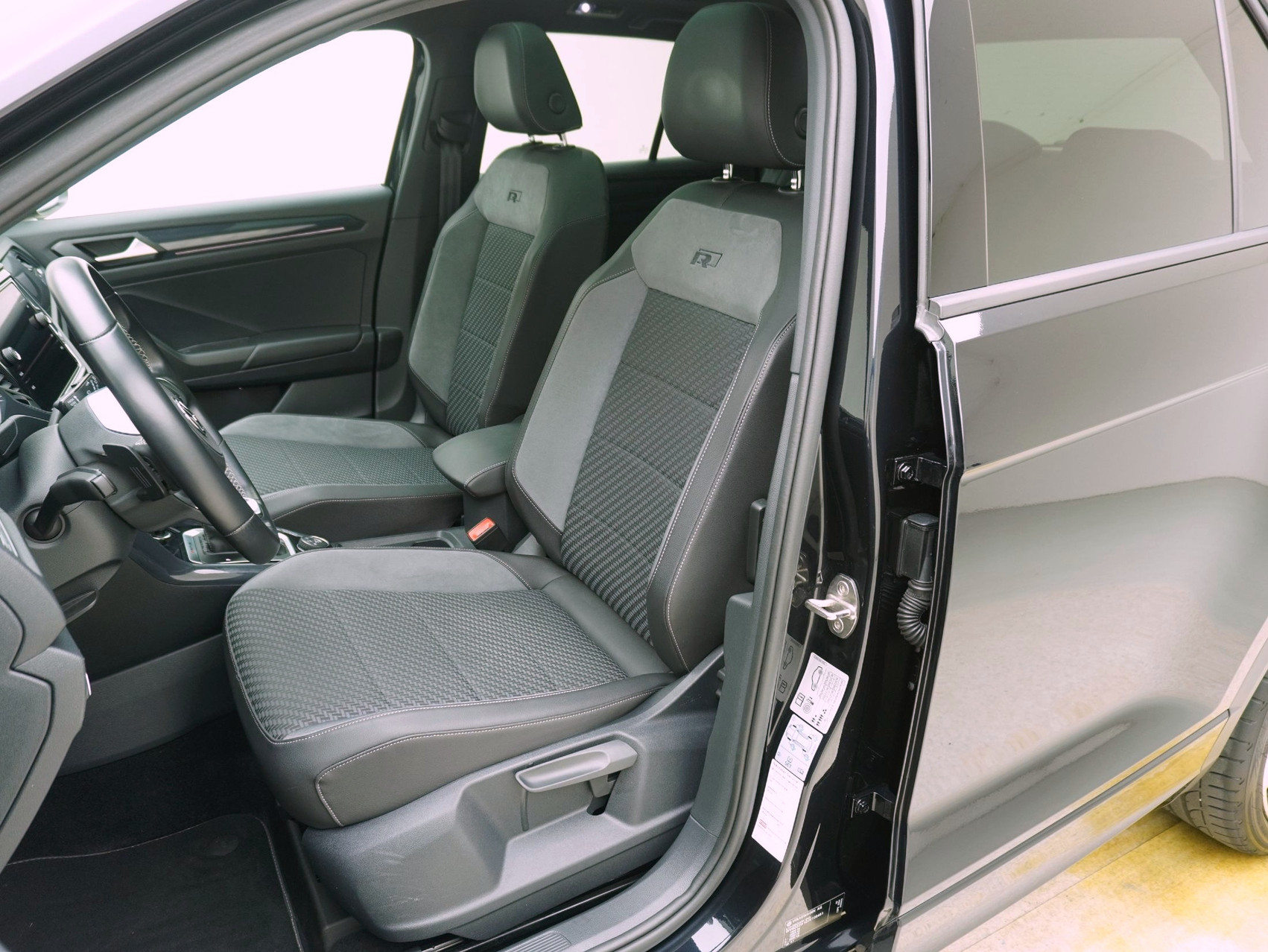 VW T-Roc 2.0 TSI DSG R-Line 4Motion