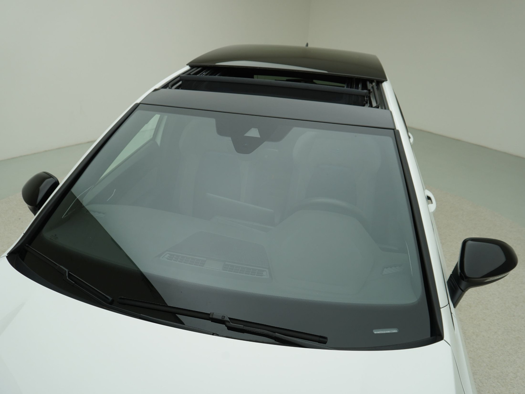 VW Golf 8.5 2.0 TSI DSG R Black Edition 4Motion (2025)