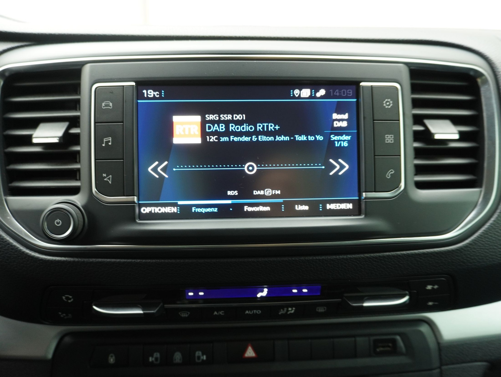 PEUGEOT Traveller Standard 2.0 BlueHDi Allure