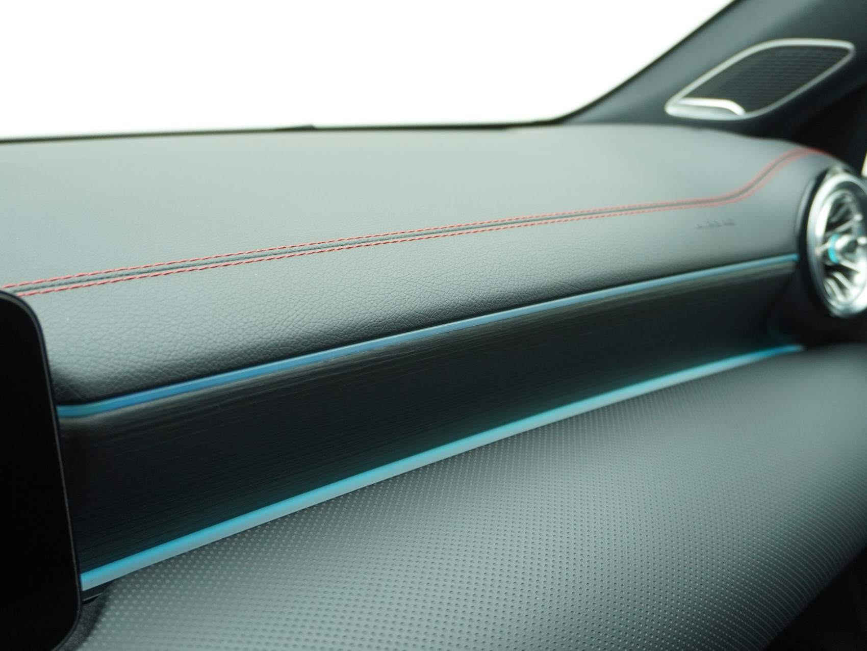 MERCEDES-BENZ CLA-Klasse CLA 250 AMG Line 4matic Shooting Brake