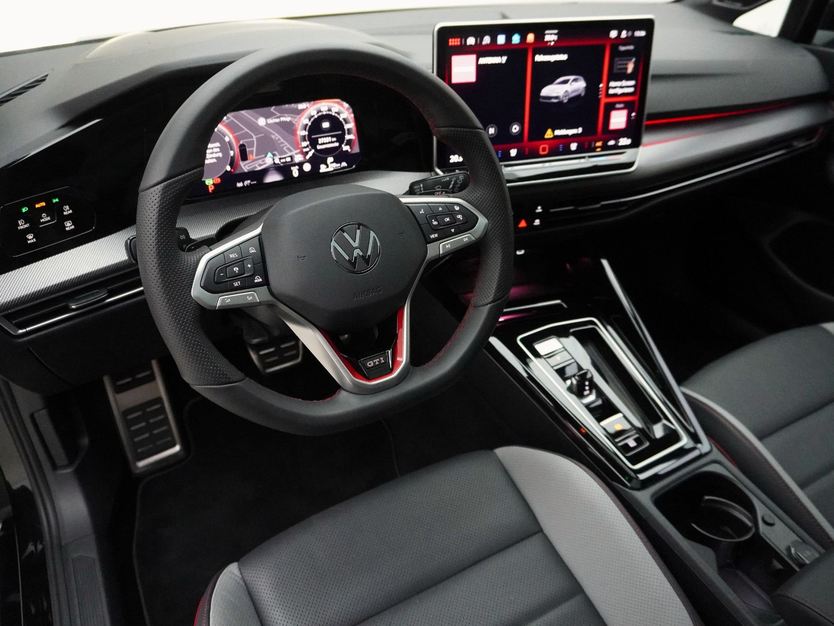 VW Golf 8.5 2.0 TSI DSG GTI Black Style (2025) **Leder/Harmon-Kardon/Sitzbelüftung/uvm.**
