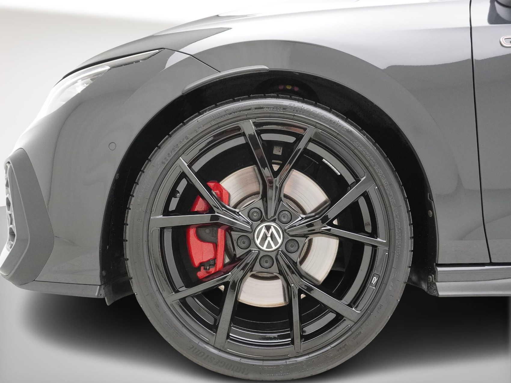 VW Golf 8.5 2.0 TSI DSG GTI Black Style (2025) ** Anhängerkupplung / Harman/Kardon / Panoramadach**