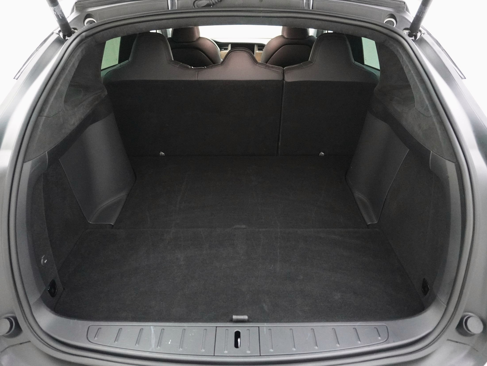 TESLA Model X Maximale Reichweite AWD