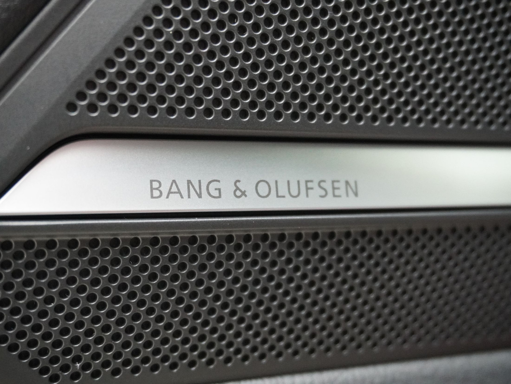 AUDI S6 Avant 3.0 V6 TDI quattro T-Tronic **Werksgarantie bis 11/2029SoftClose/Hinterradlenkung/S-Sitze**