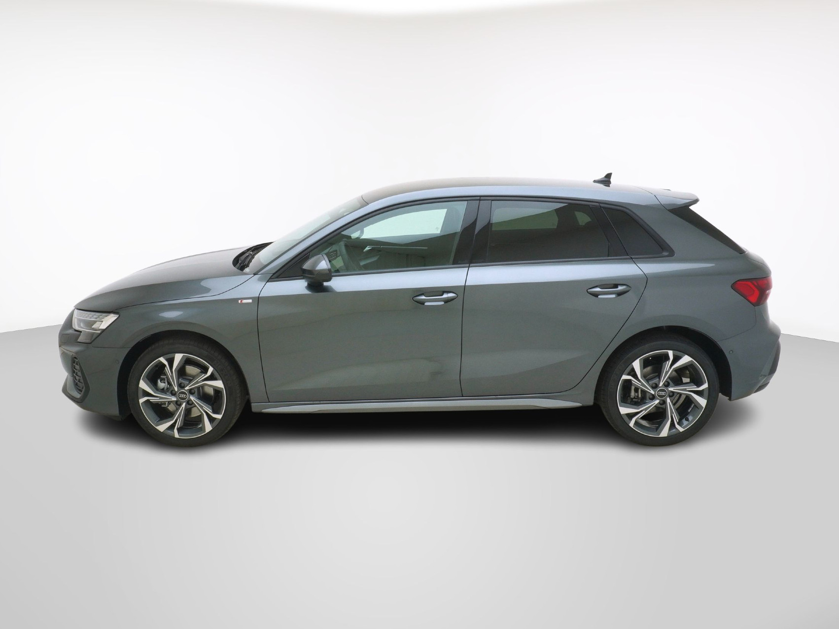 AUDI A3 Sportback 2.0 40 TFSI S Line quattro S-Tronic