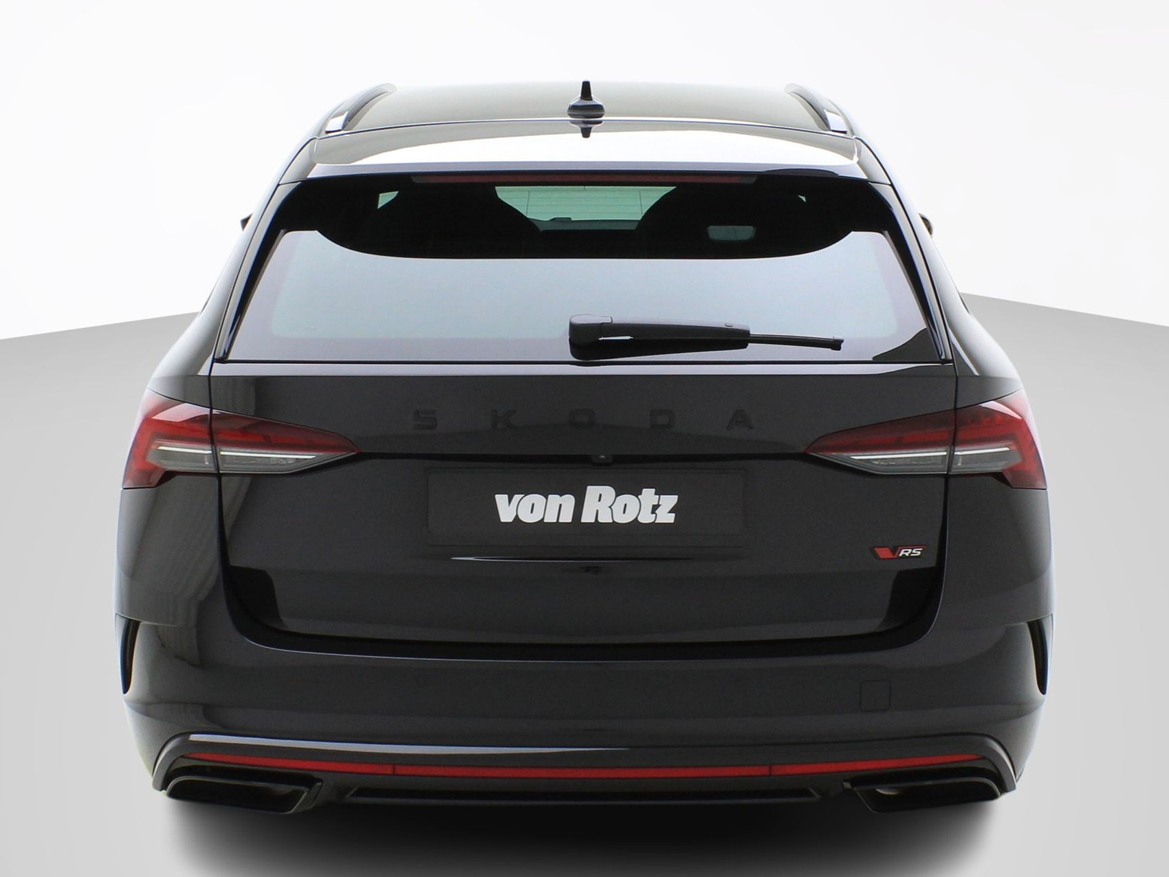 SKODA Octavia Combi 2.0 TSI DSG RS