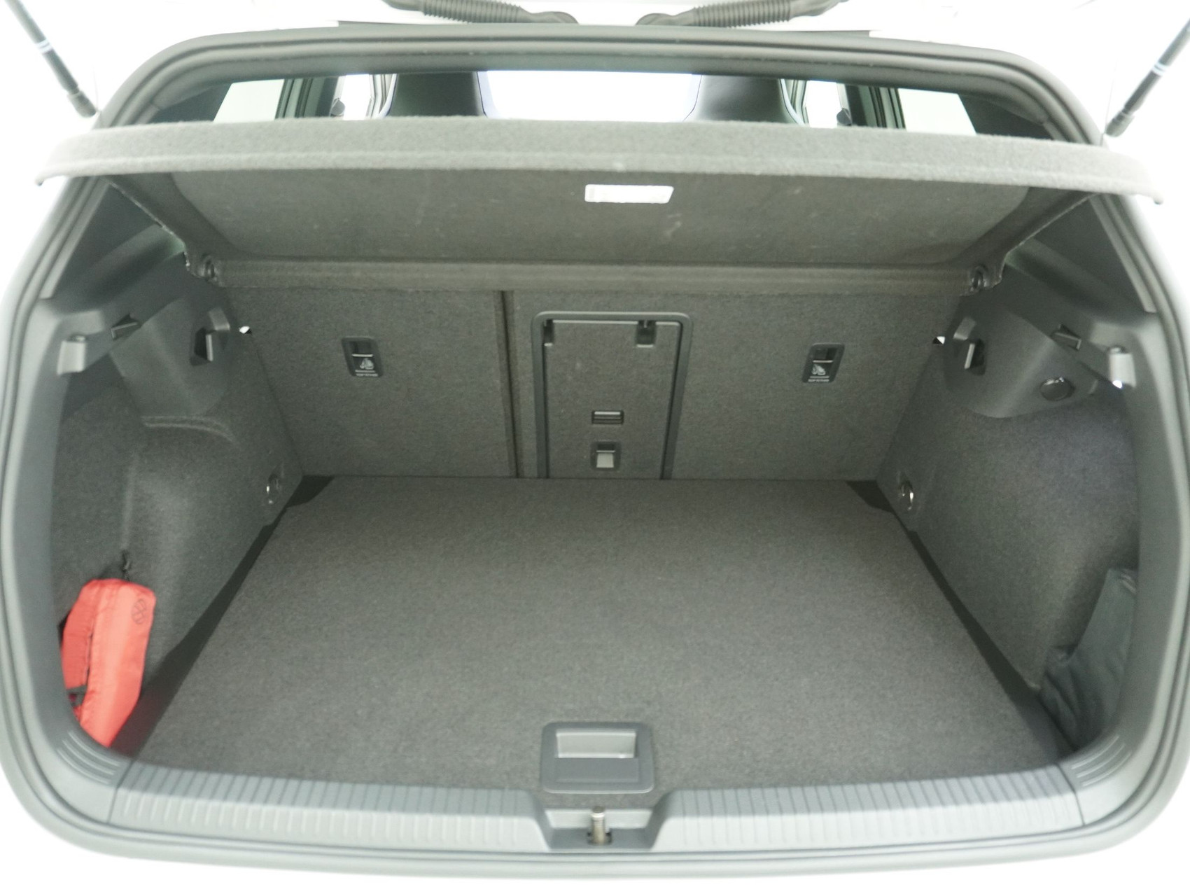 VW Golf 8 2.0 TSI DSG R 20 Years 4Motion