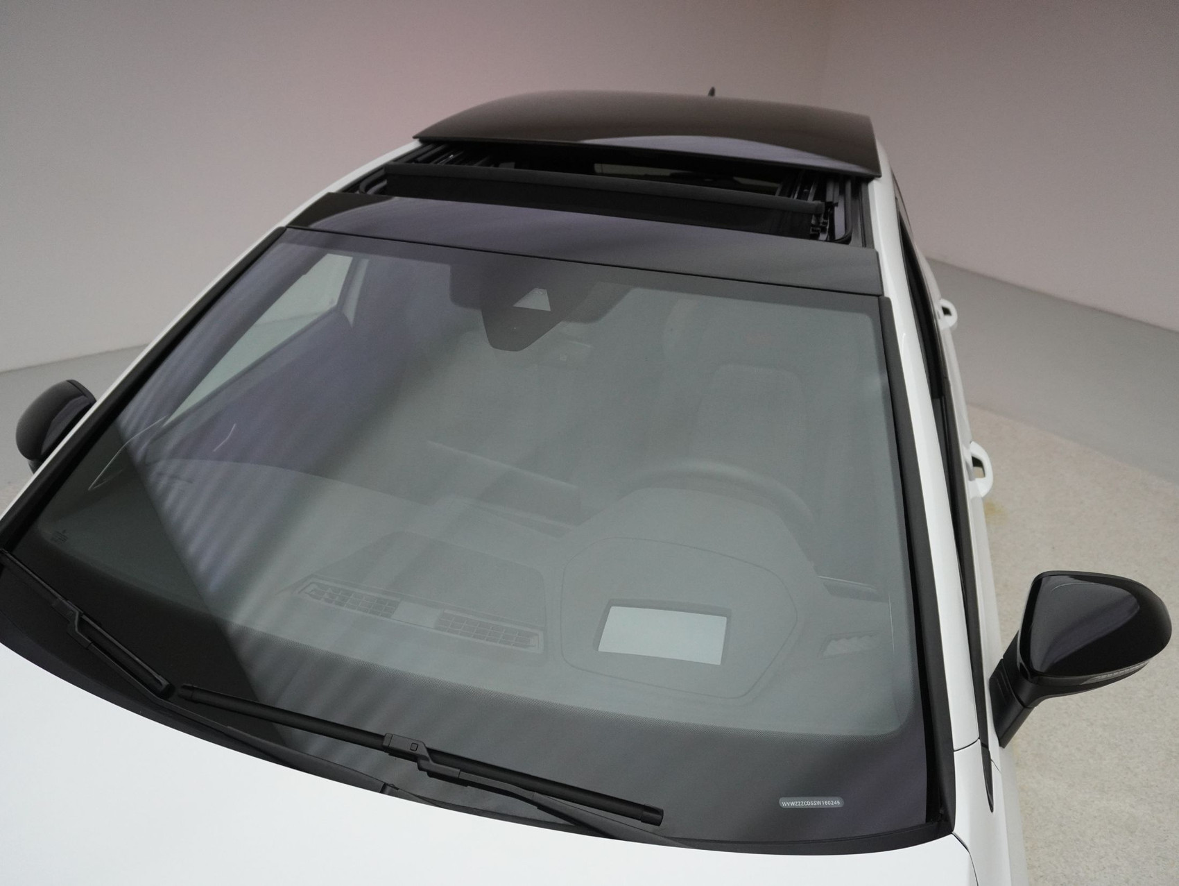 VW Golf 8.5 2.0 TSI DSG GTI Black Style (2025) ** Harman/Kardon / Head-Up / Panoramadach **