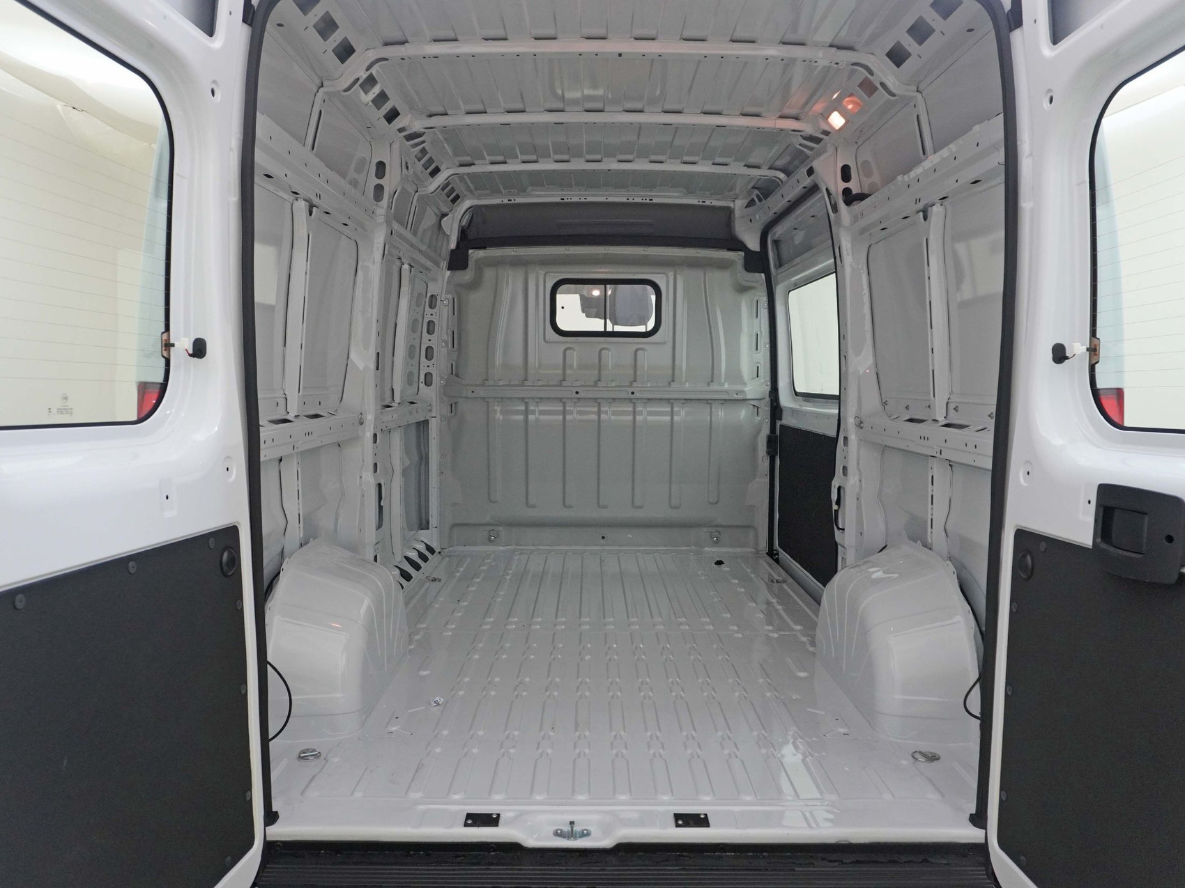 CITROËN Jumper Kaw. 35 L2H2 verglast 2.2 BlueHDi 140 S/S