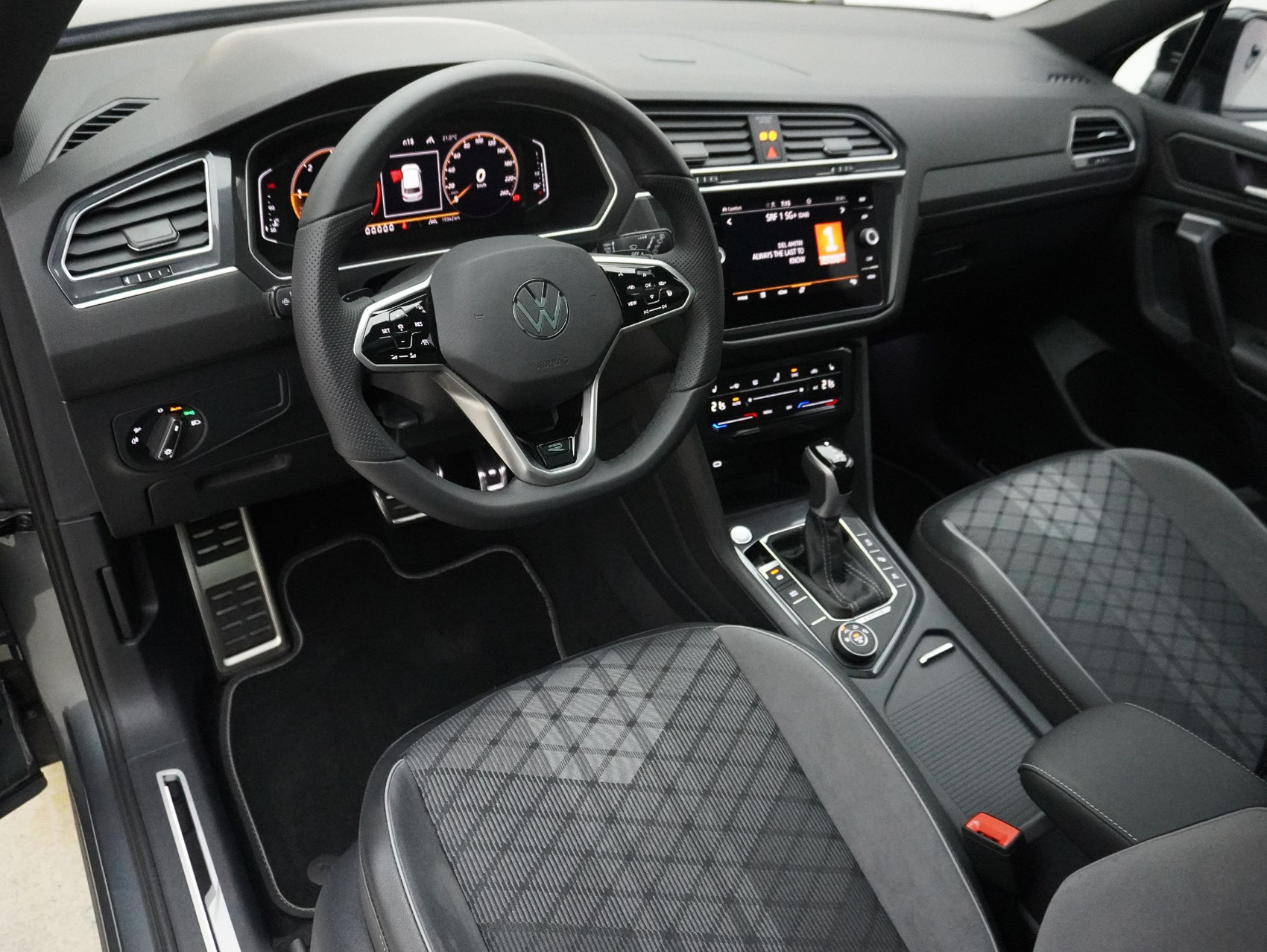 VW Tiguan Allspace 2.0 TDI DSG R-Line Black Style 4Motion