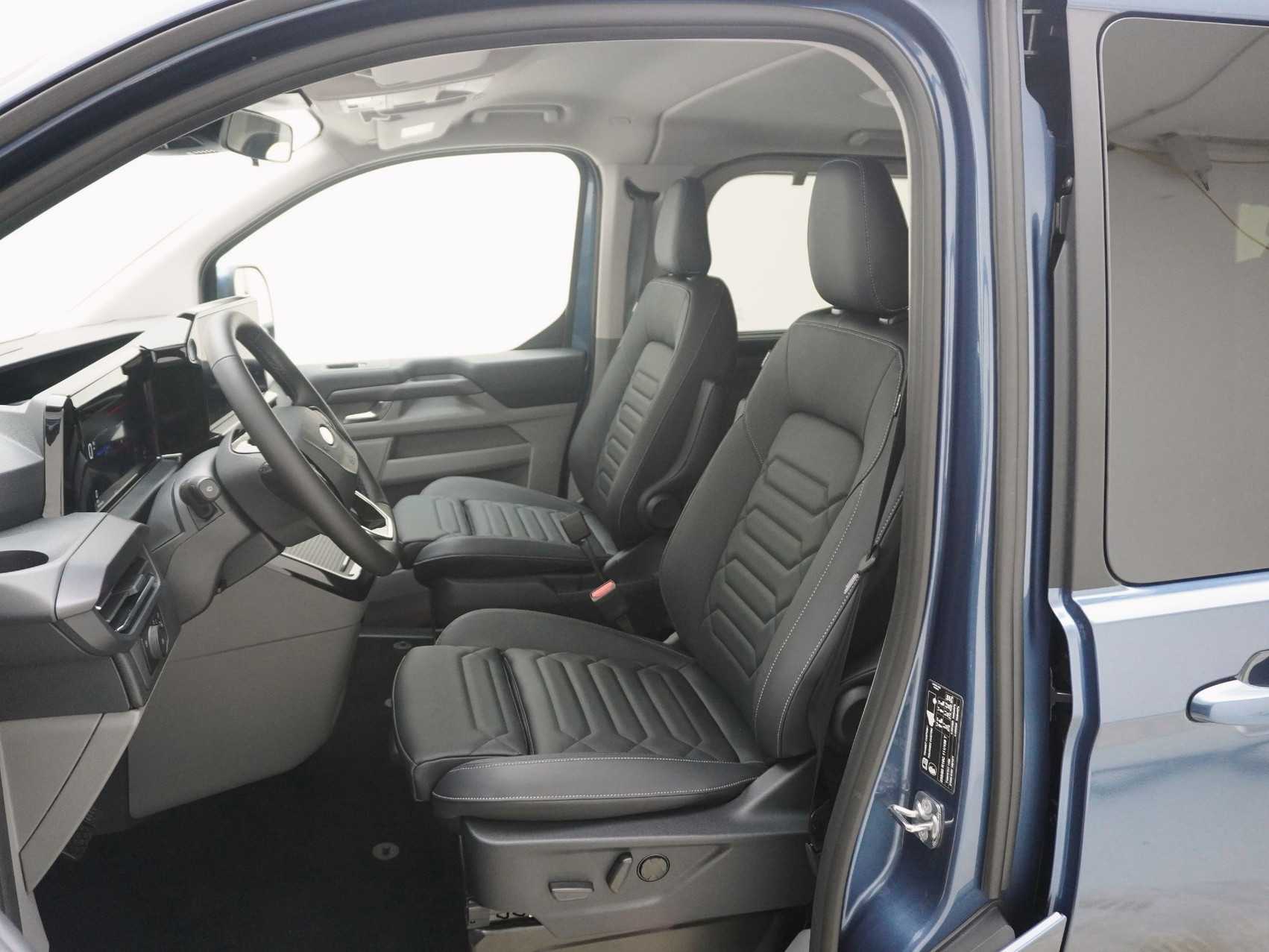 FORD Tourneo Custom 320 L1 2.0 TDCI 4×4 Titanium X