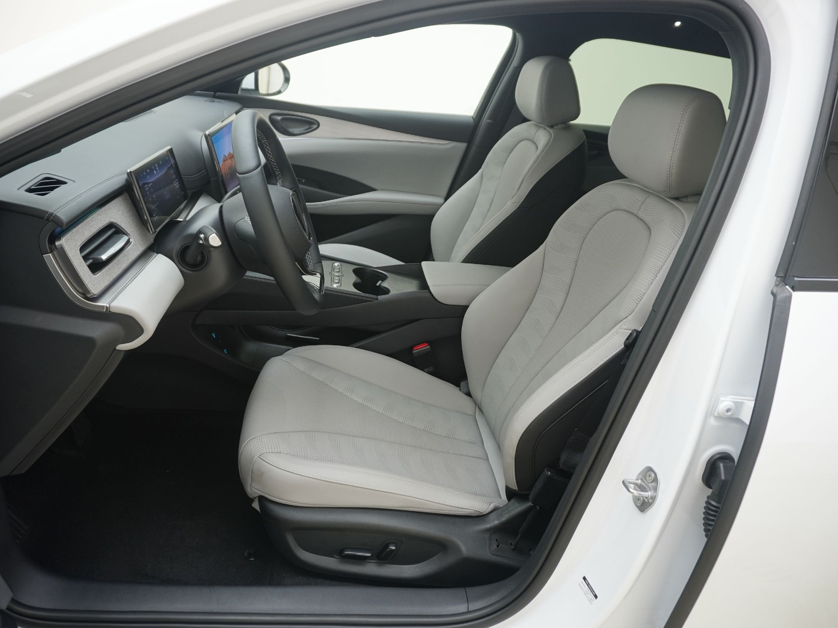 BYD Seal 6 DM-i Touring Comfort Lite