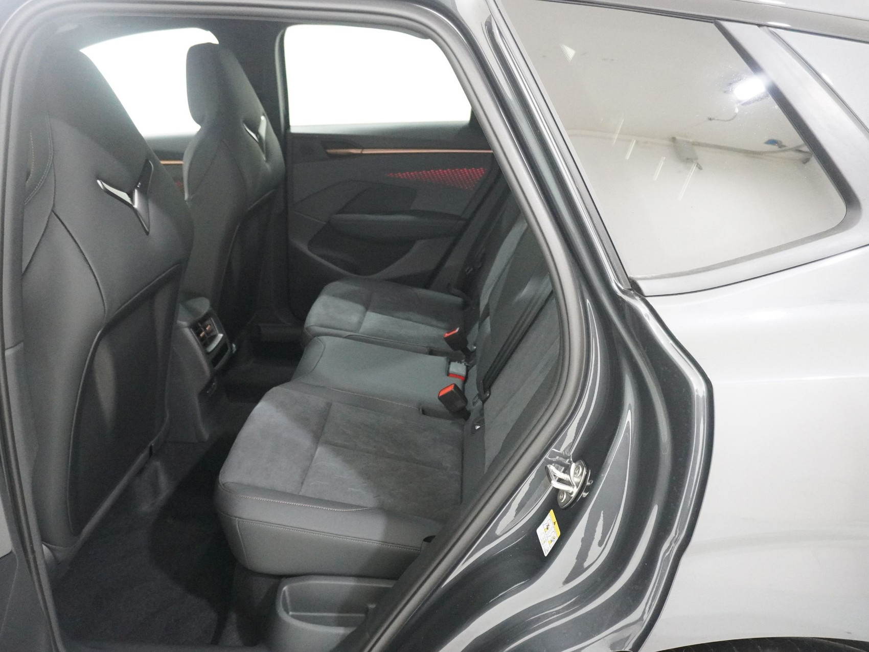 CUPRA Terramar 1.5 e-Plug-in-HYBRID VZ DSG