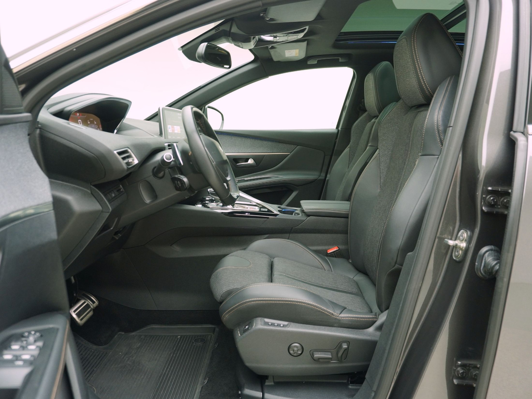 PEUGEOT 3008 1.6 PureTech GT Line