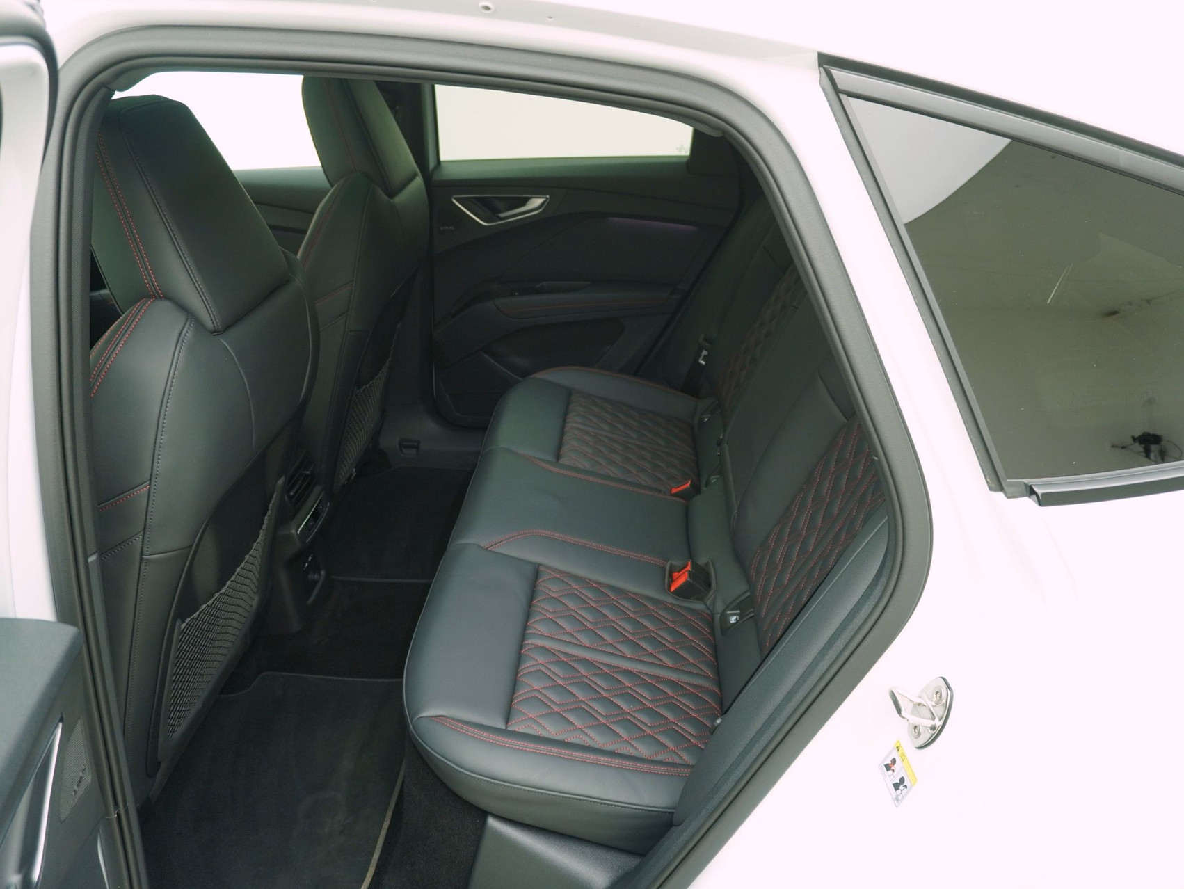 AUDI Q4 e-tron Sportback 55 S line quattro **Audi Werksgarantie bis 08/2030**