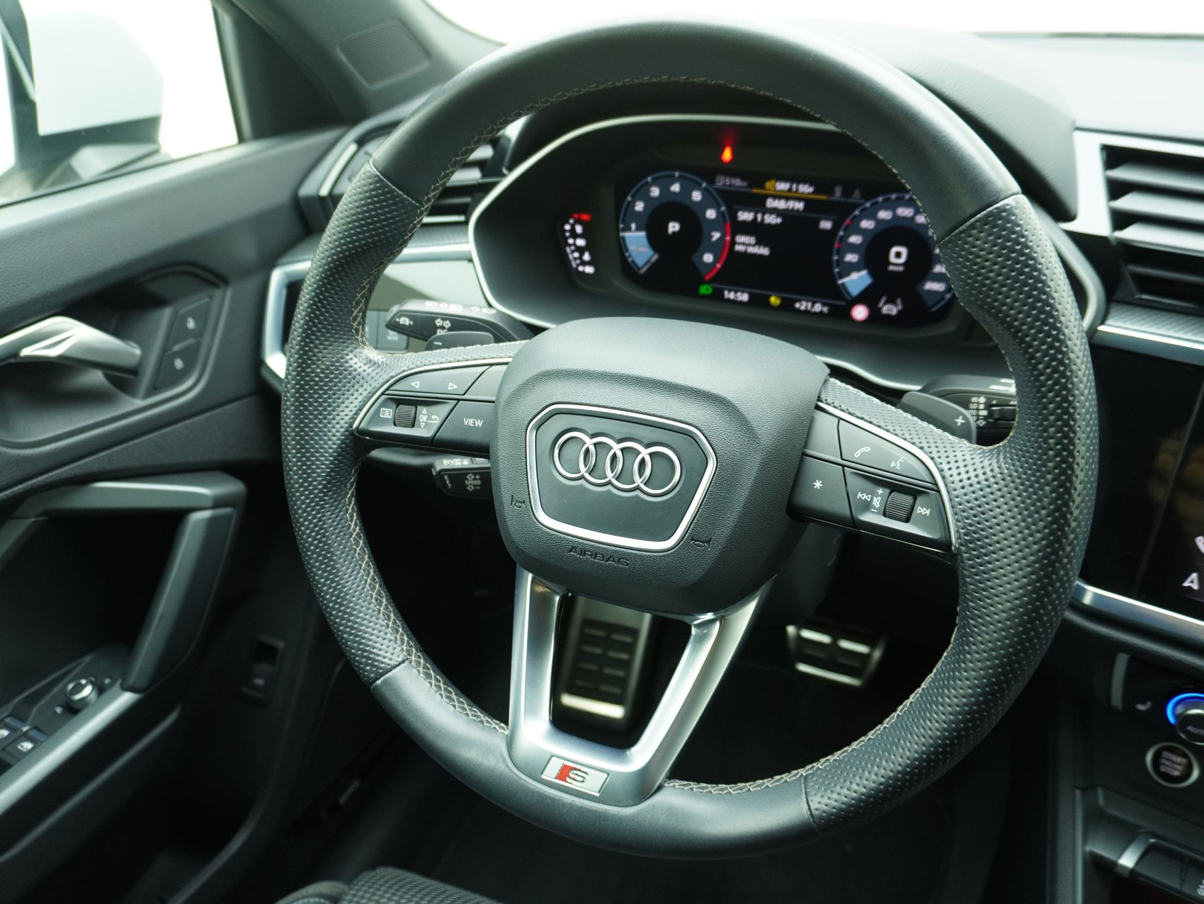 AUDI Q3 35 TFSI S line S-Tronic