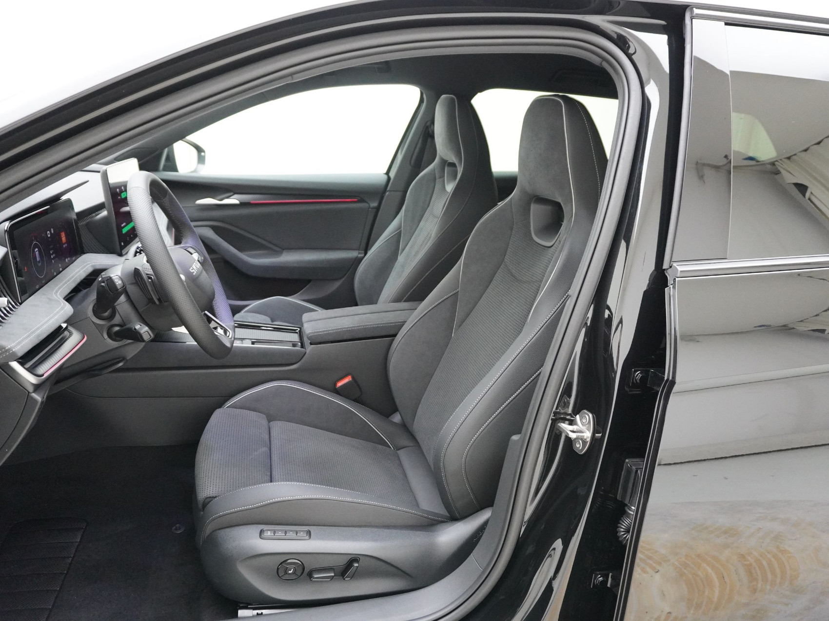 SKODA Superb 1.5 TSI Plug-in-Hybrid Sportline DSG