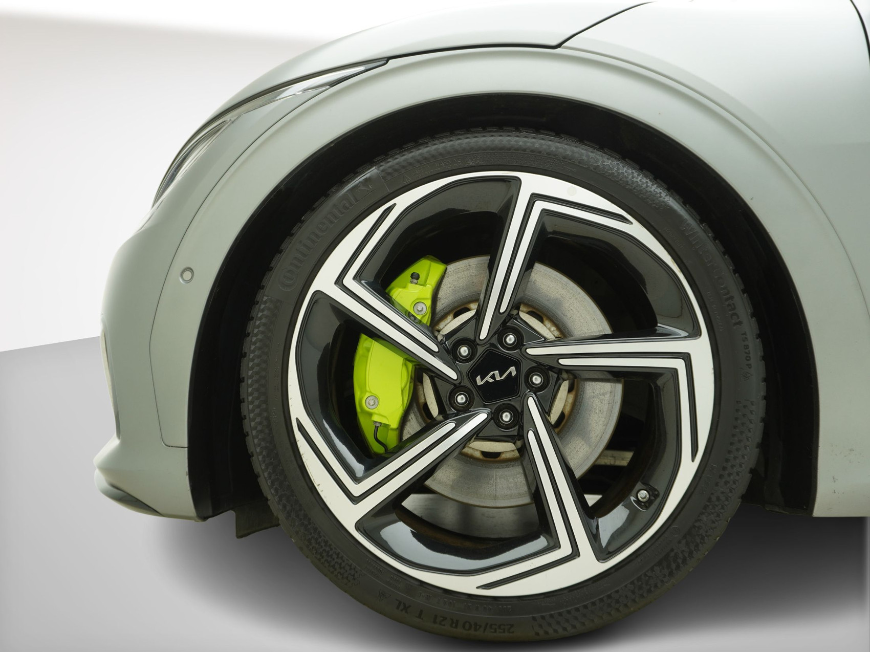 KIA EV6 77 kWh GT 4×4 ** 585 PS **