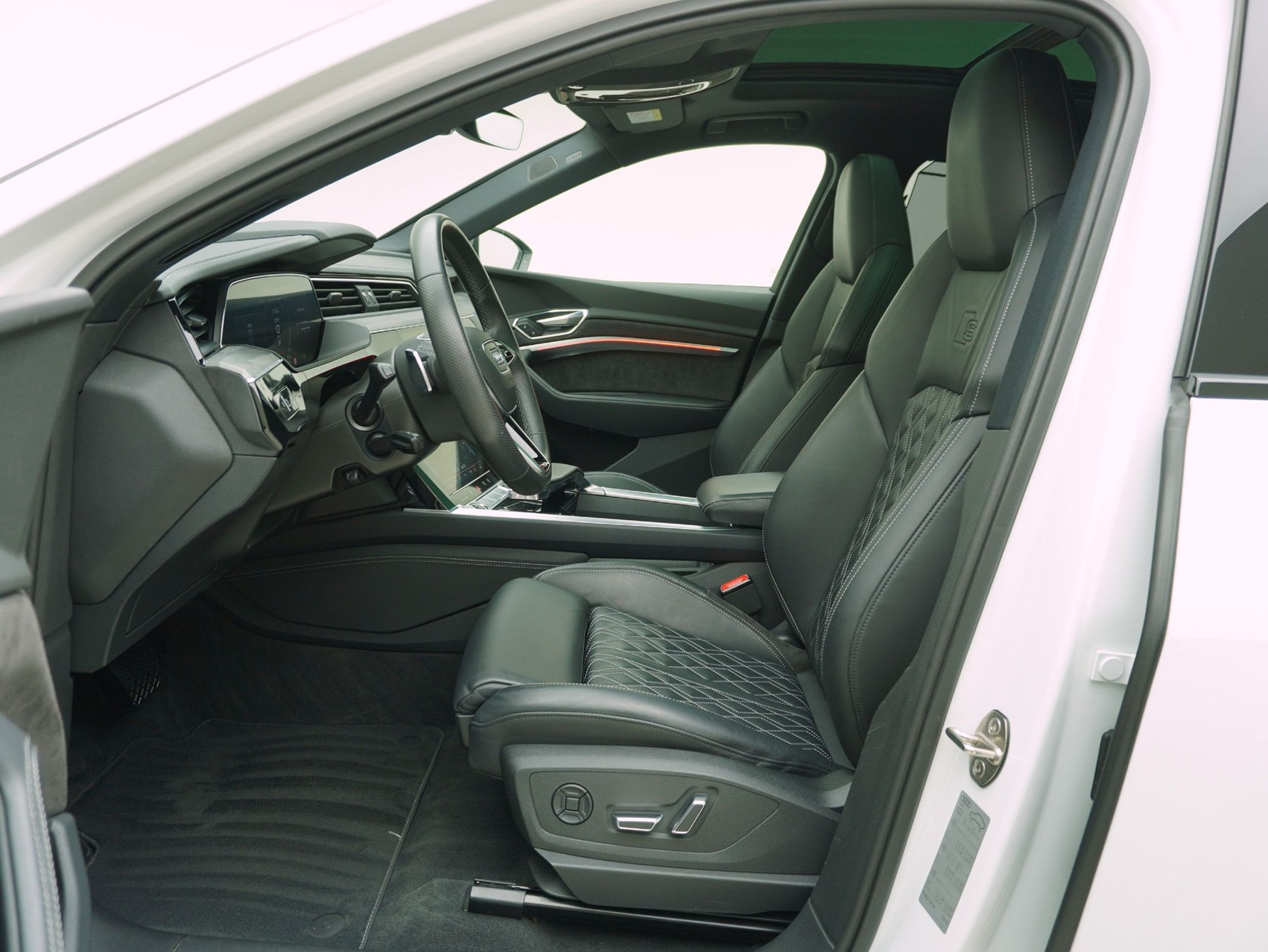AUDI e-tron 55 S Line quattro