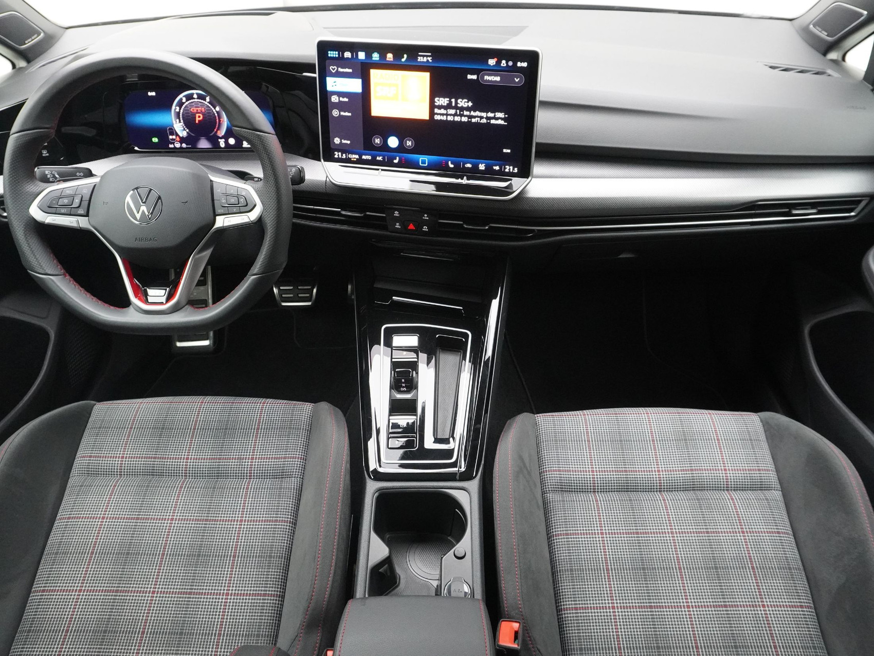 VW Golf 8.5 2.0 TSI DSG GTI Black Style (2025) ** Anhängerkupplung / Harman/Kardon / Panoramadach**