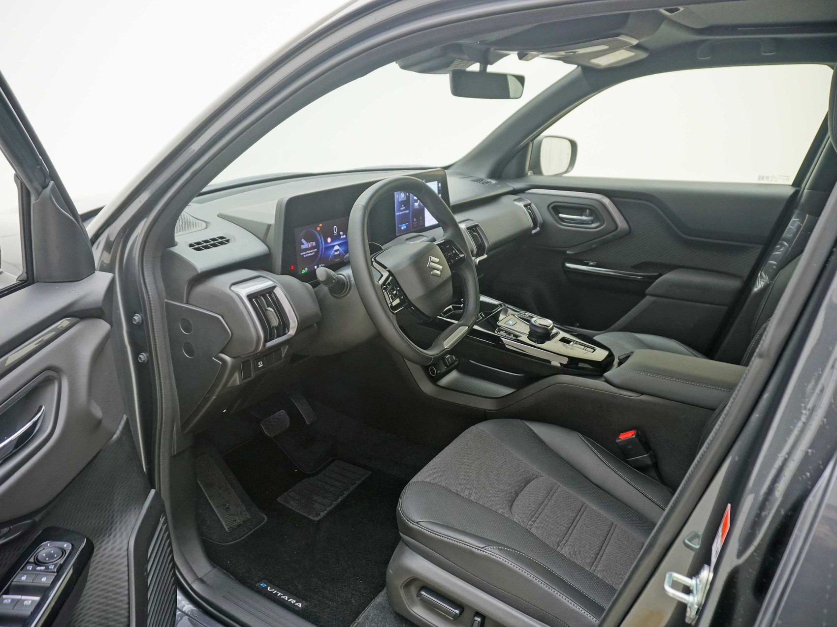 SUZUKI e Vitara Compact Top 4×4