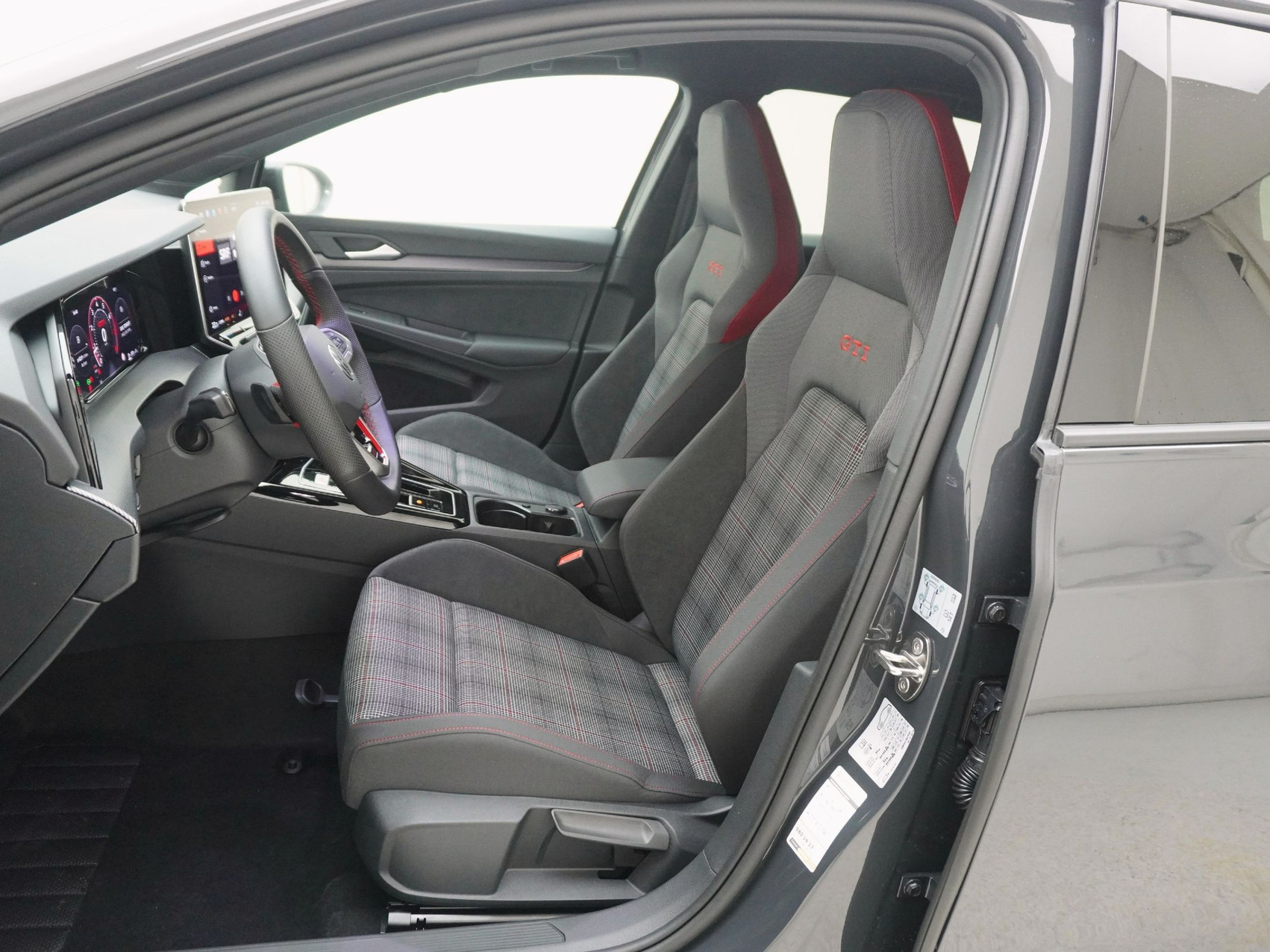 VW Golf VIII 2.0 TSI GTI DSG