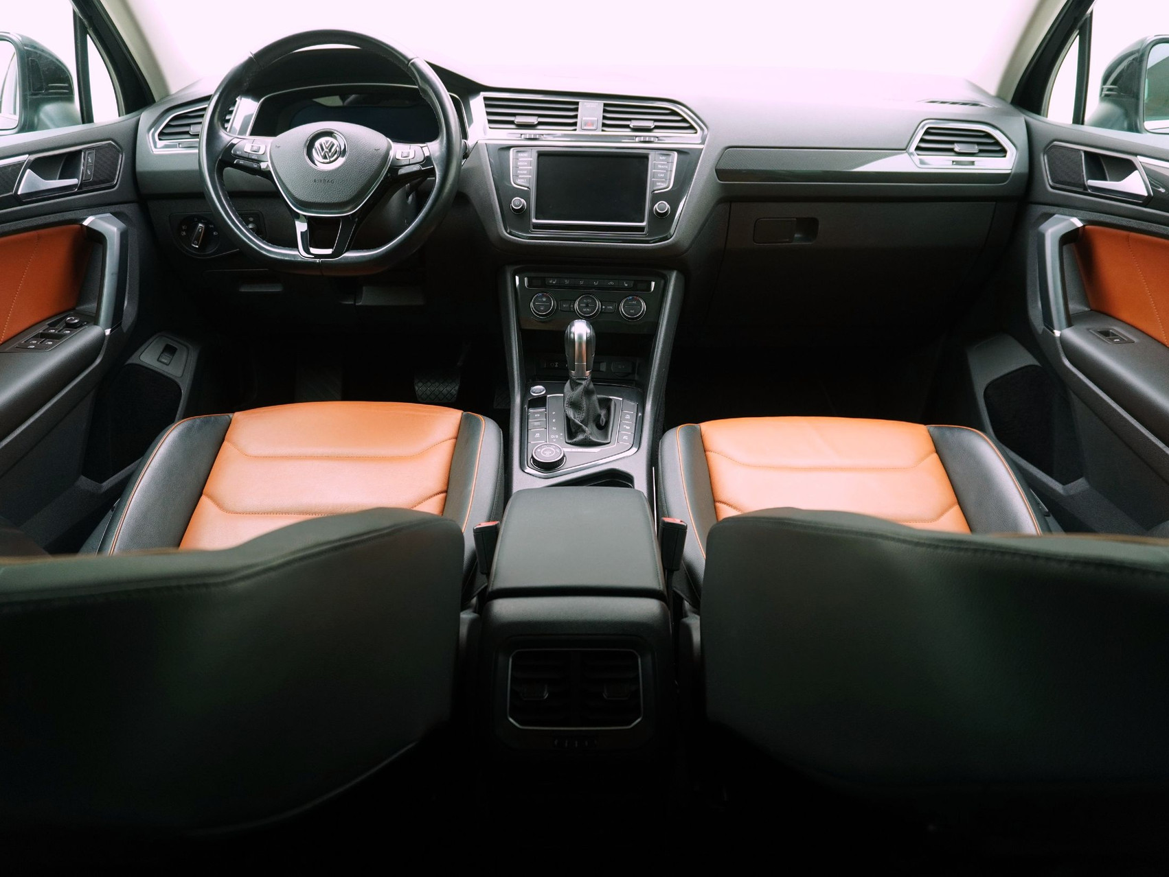 VW Tiguan 2.0 TDI DSG R-Line 4Motion