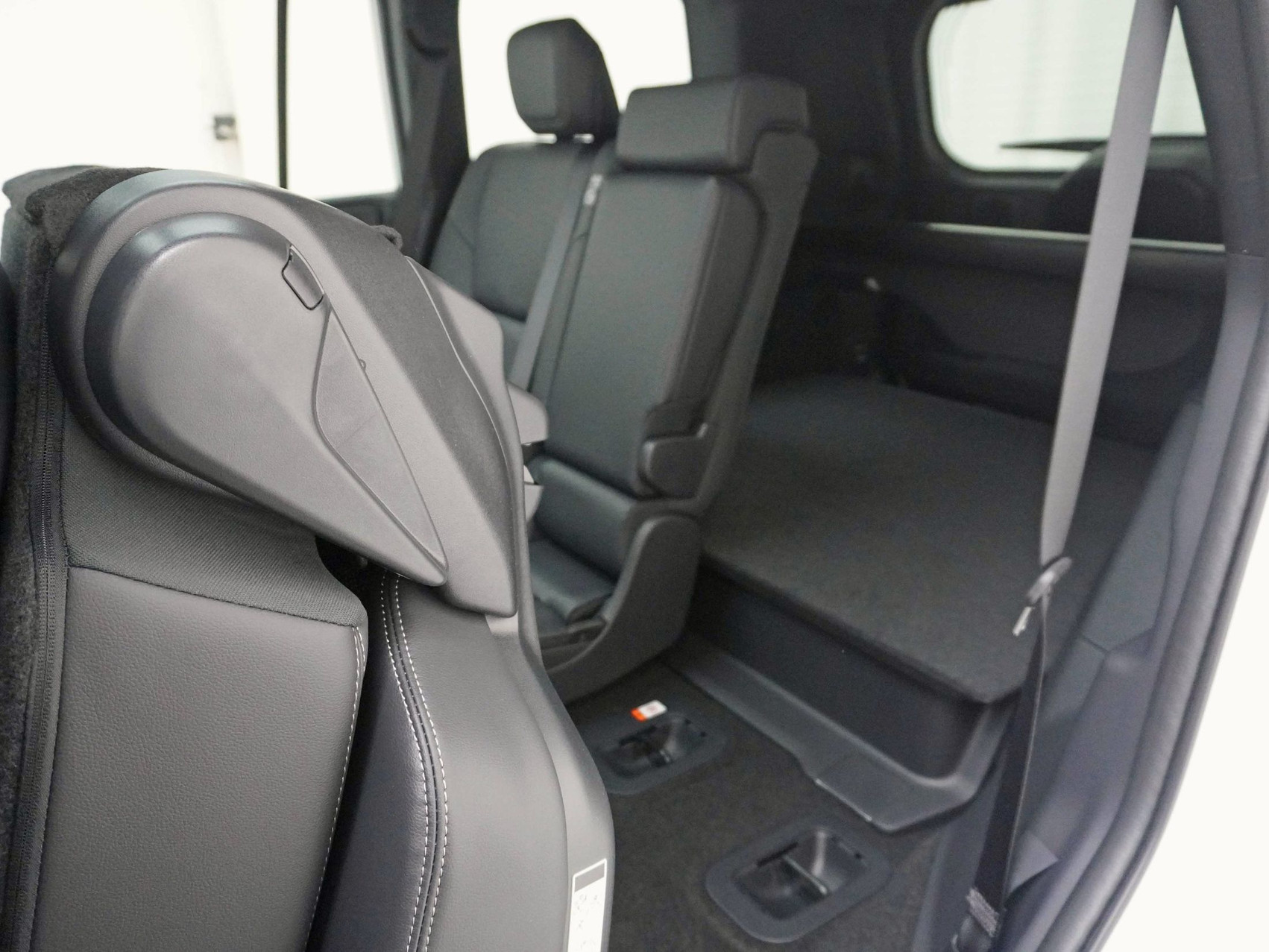 TOYOTA Land Cruiser 2.8 D 48V Invincible