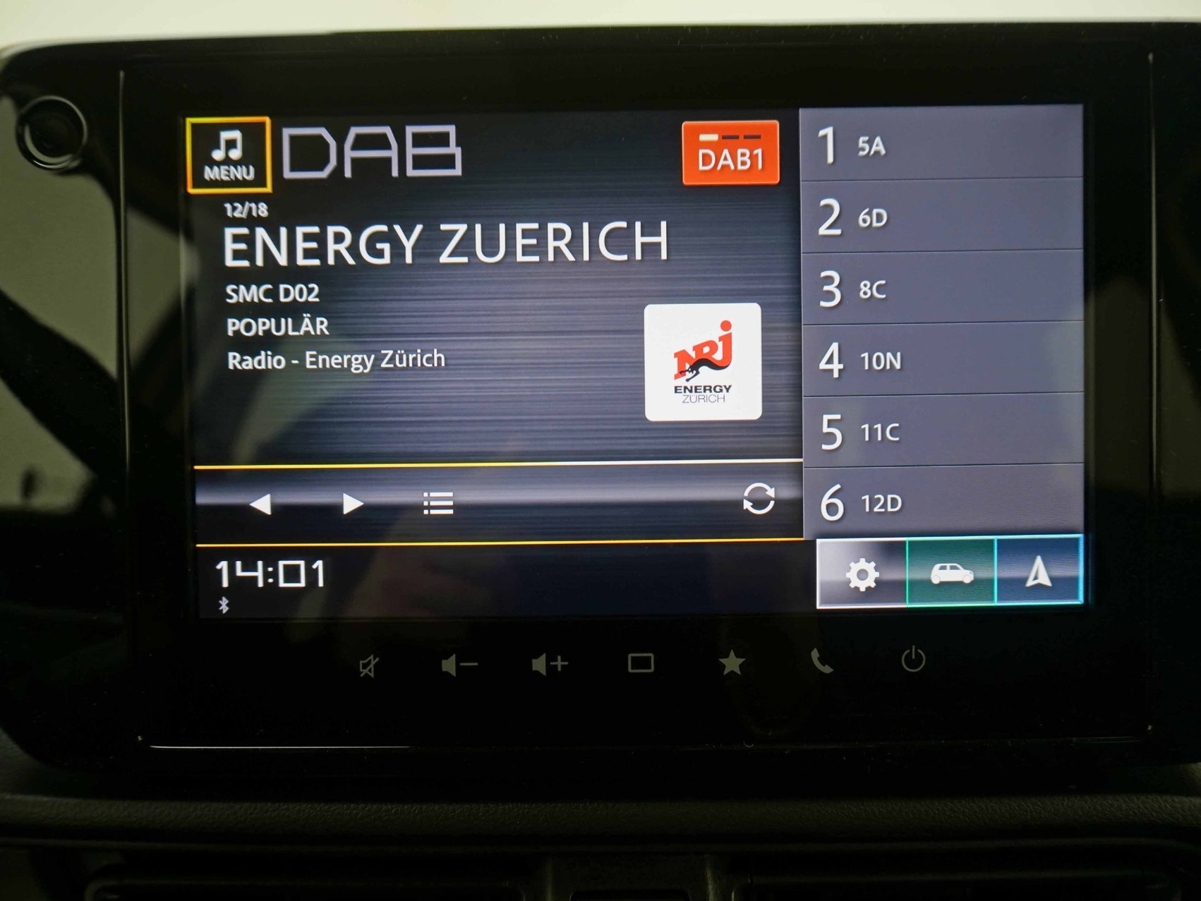 SUZUKI Swift 1.2 Sakura Top Hybrid 4×4