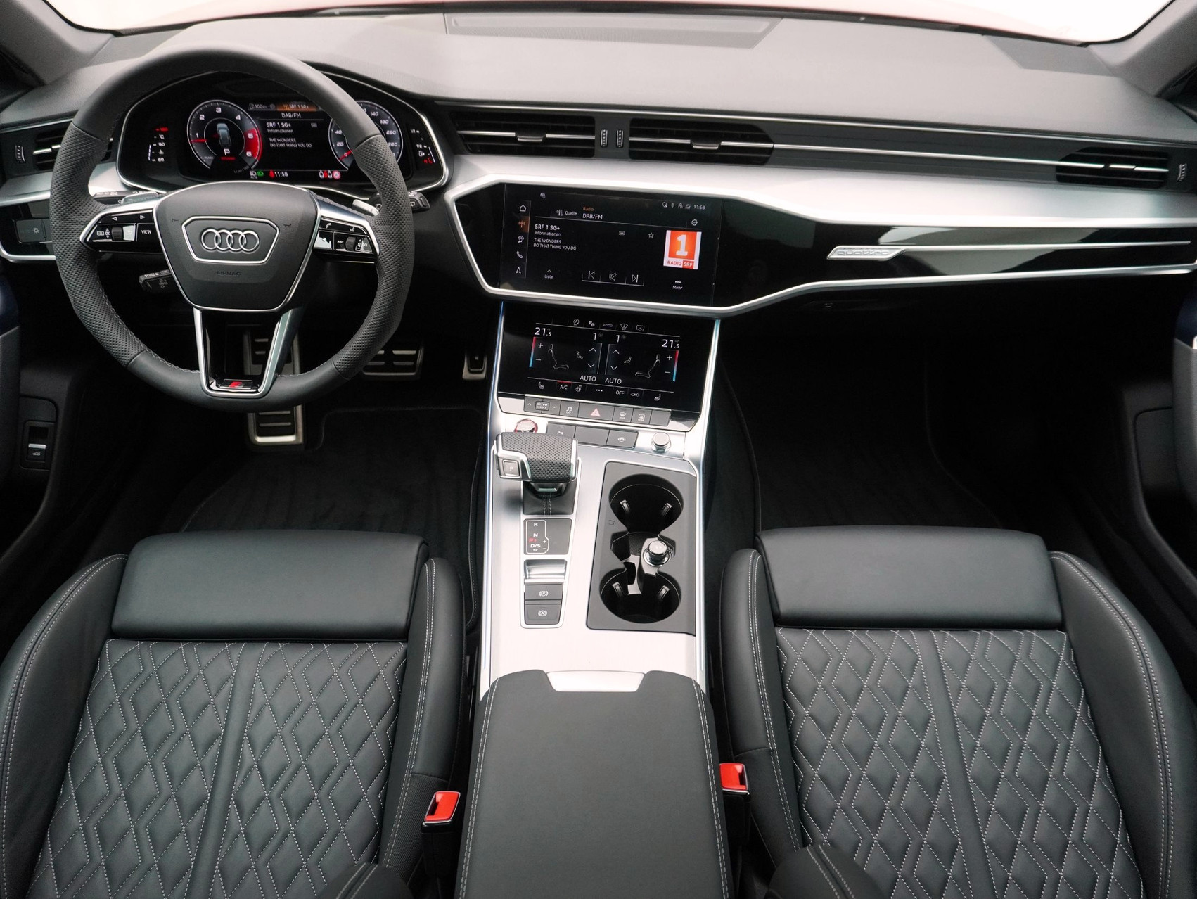 AUDI S6 Avant 3.0 V6 TDI quattro T-Tronic **Werksgarantie bis 11/2029 / SoftClose/Hinterradlenkung/S-Sitze**