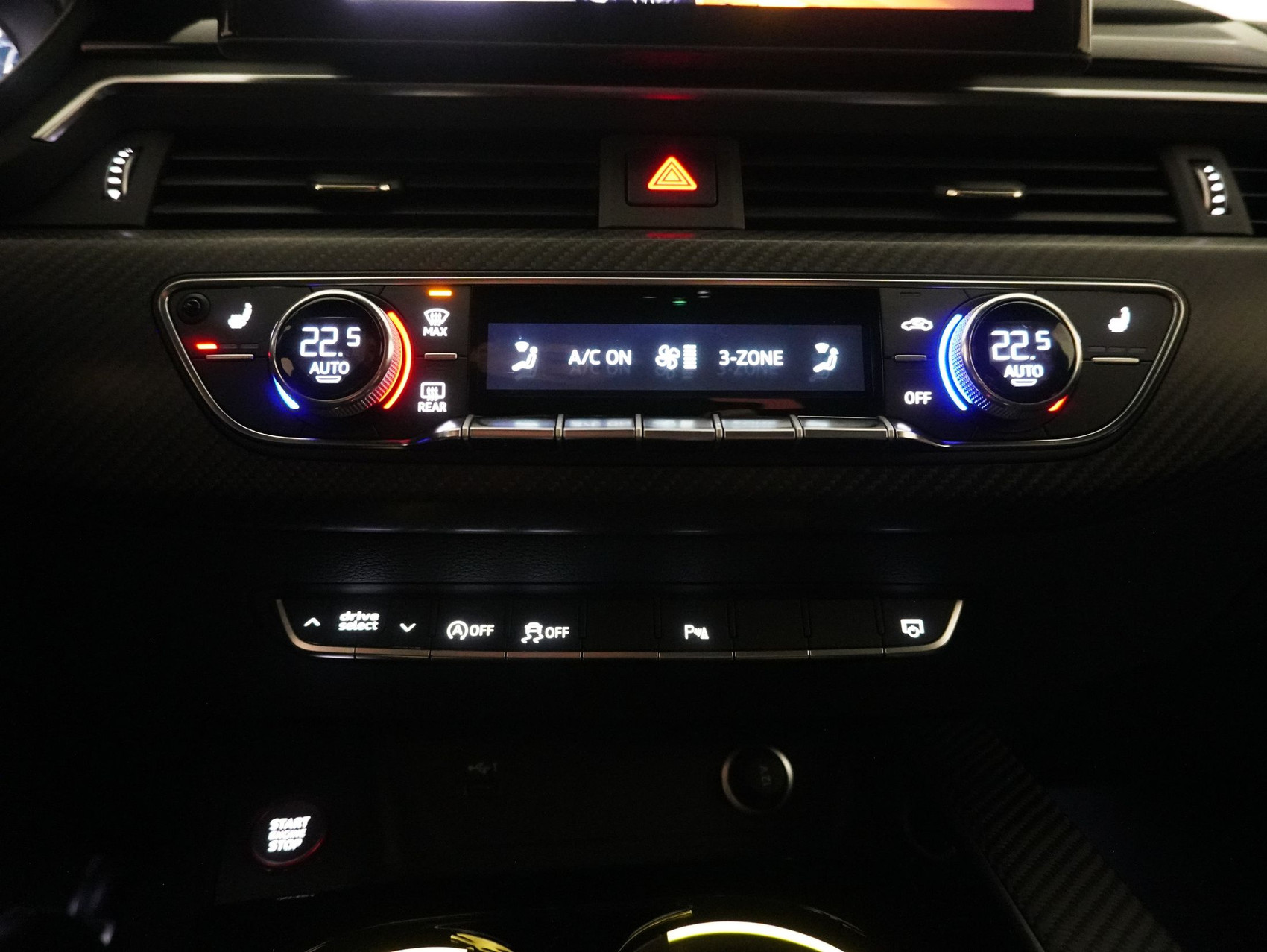 AUDI RS4 Avant 2.9 V6 TFSI 25 year edition quattro T-Tronic **25 Jahre RS**