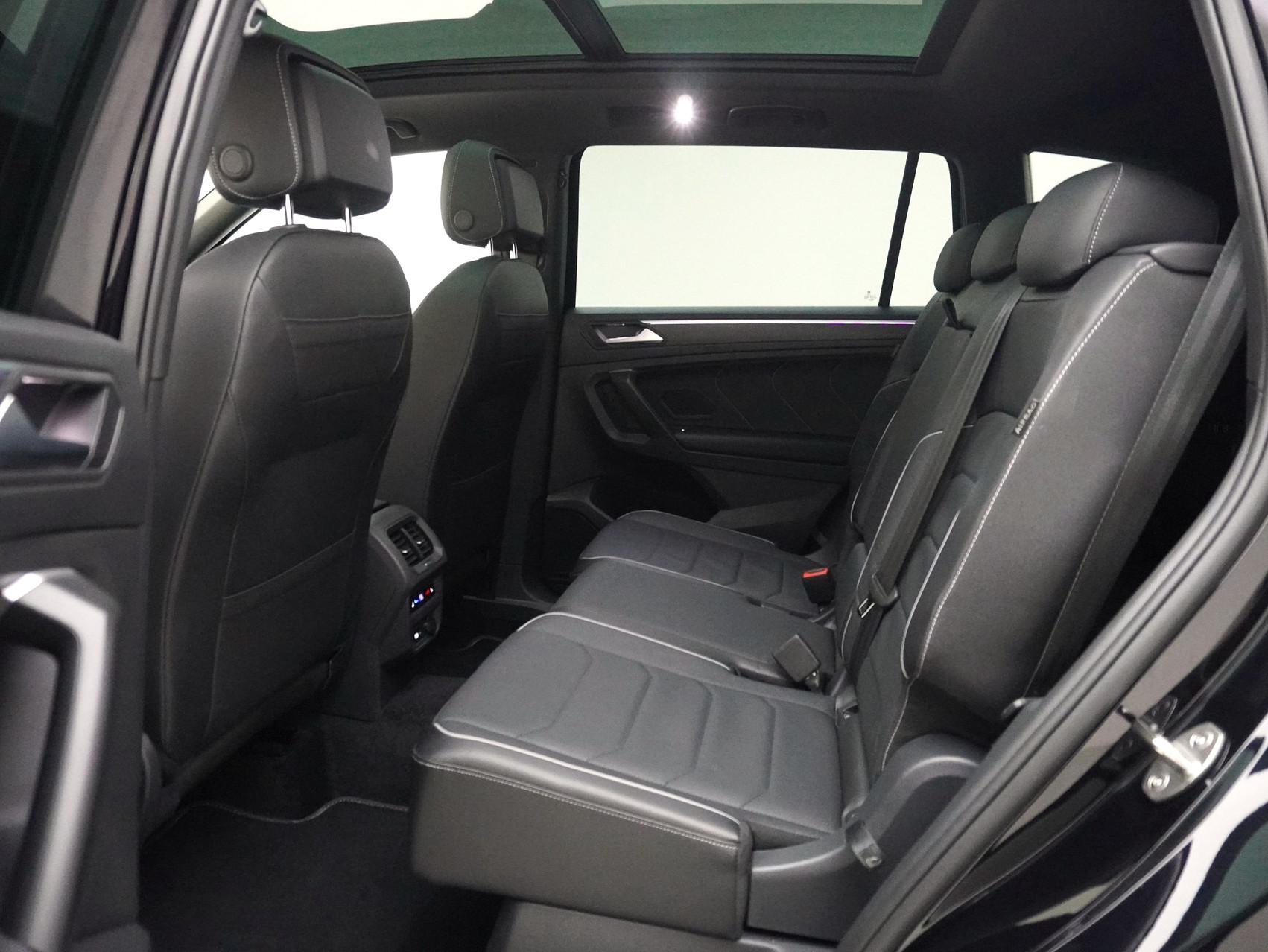 VW Tiguan Allspace 2.0 TSI DSG R-Line Black Style 4Motion **Ledersitze mit Memory**