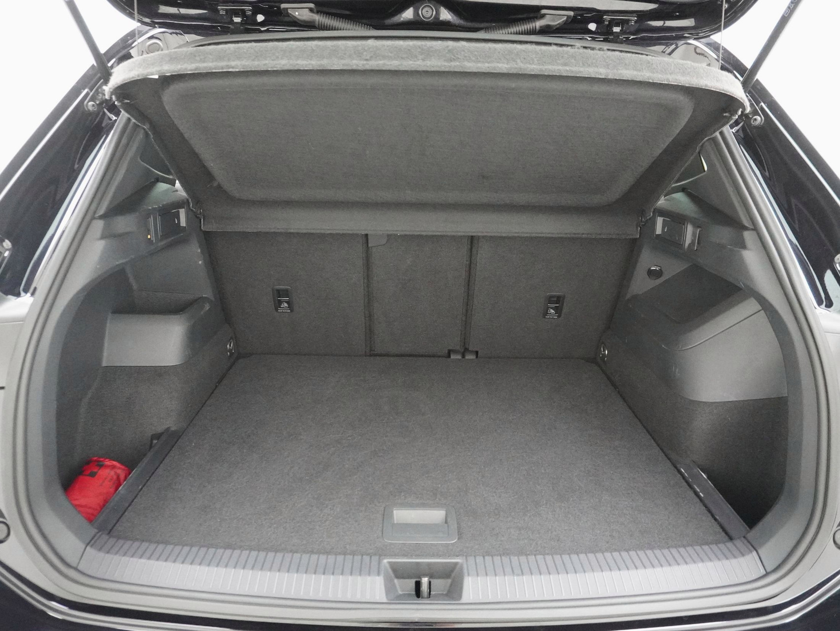 VW Tiguan 2.0 TSI DSG R-Line Black Style 4Motion (2025)