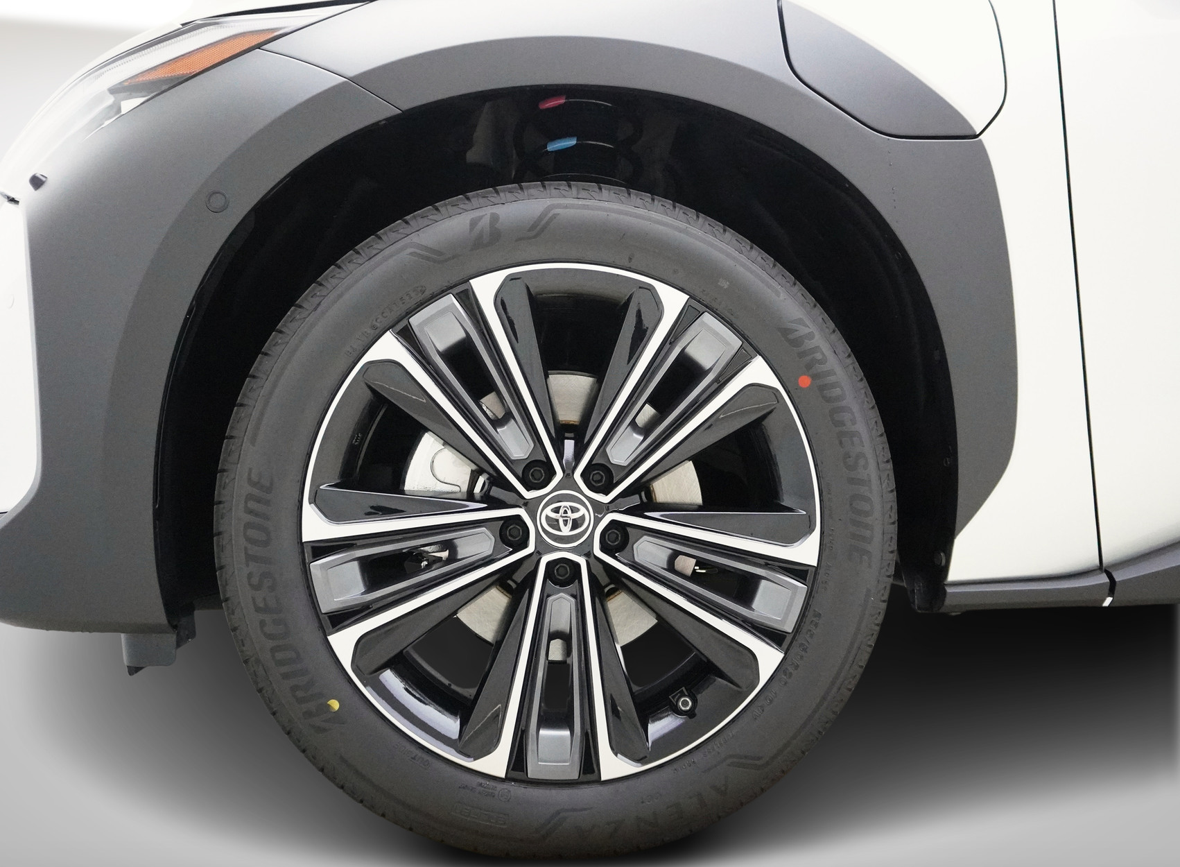 TOYOTA bZ4X Premium 11 KW AWD ** 360° Kamera **