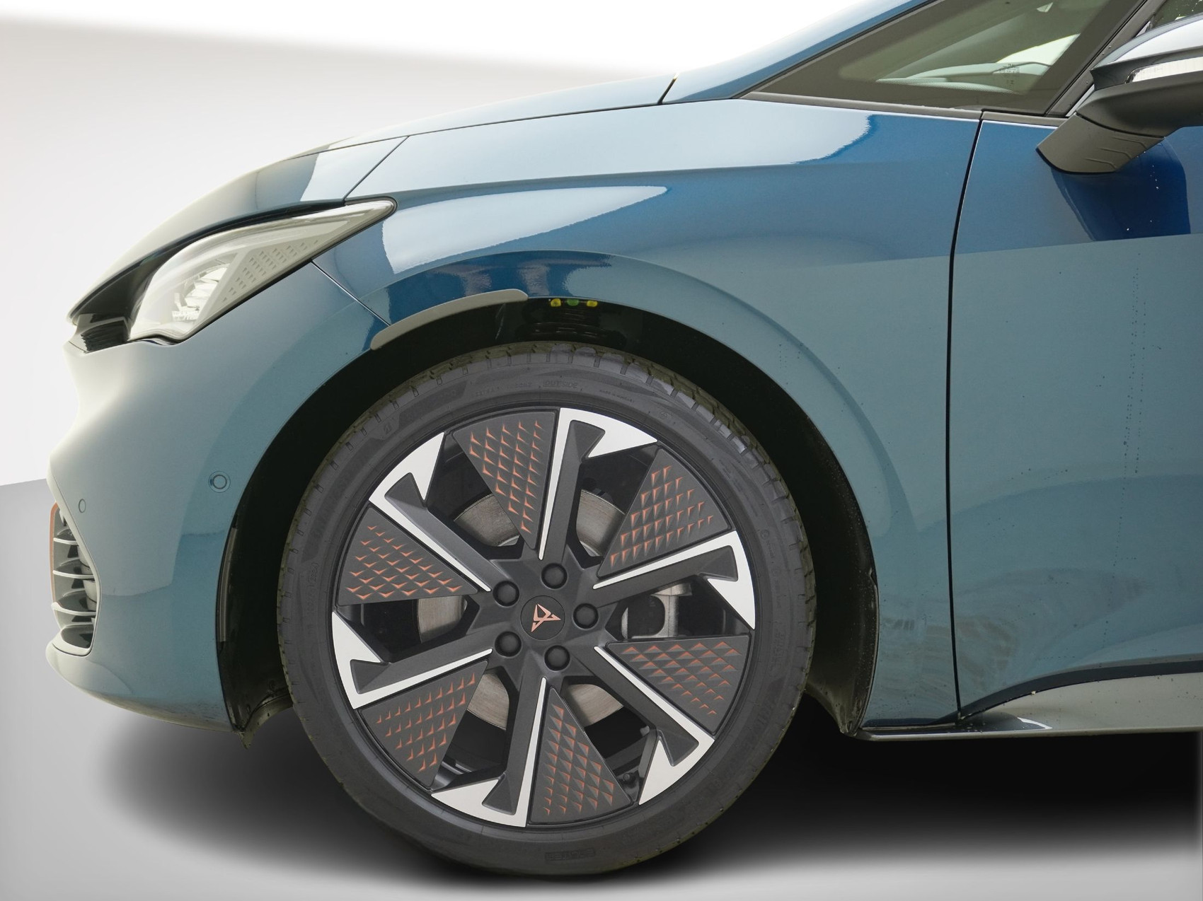 CUPRA Born Electric 77kWh e-Boost