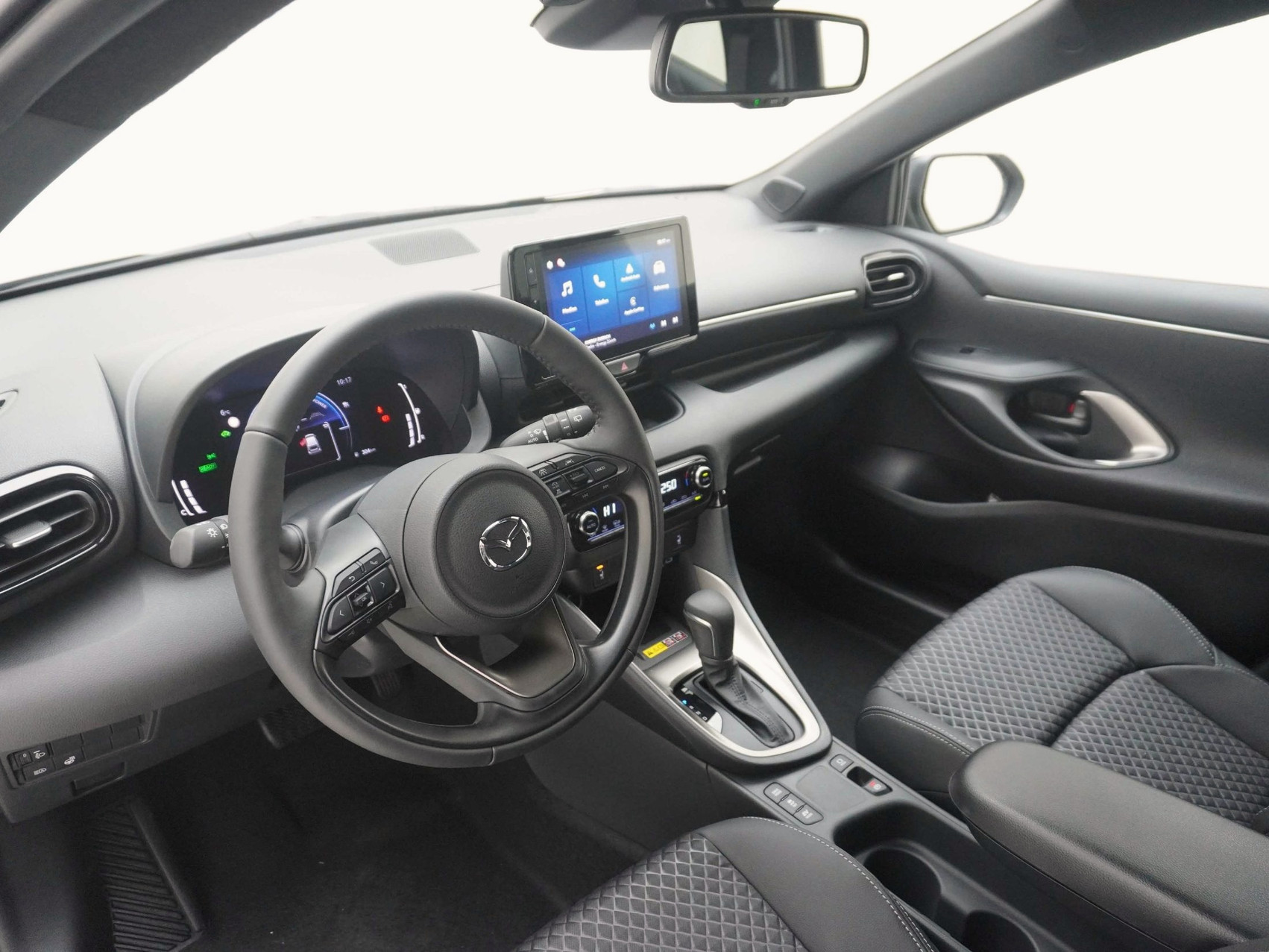 MAZDA 2 1.5 Hybrid Homura